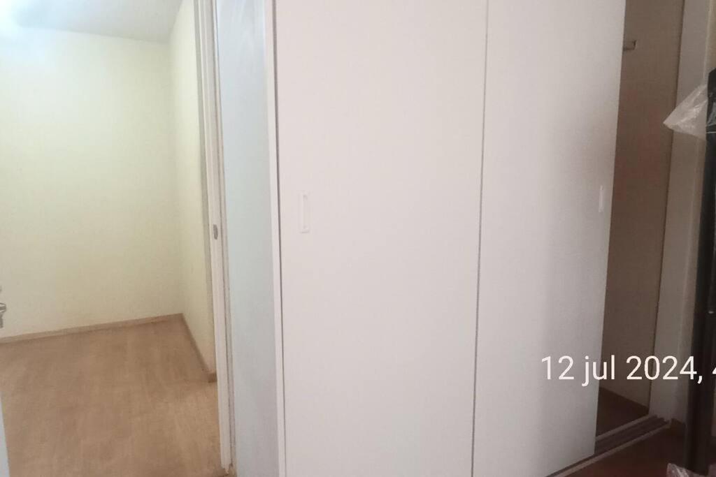 Gran y Hermoso Departamento de 90 m2 Zona tranquila, Big and Beautiful Partament 90 m2 with Security view 4