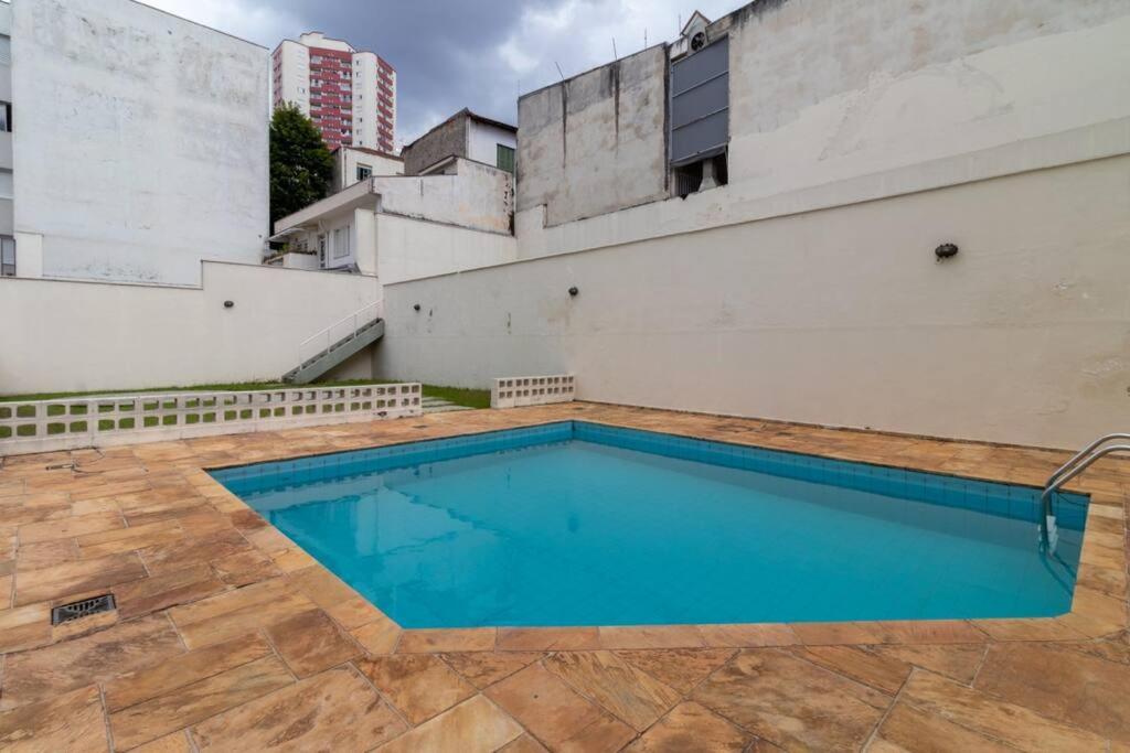 PE0024 - Recem reformado 2 dorms piscina 2vagas garagem ao lado do Allianz Parque