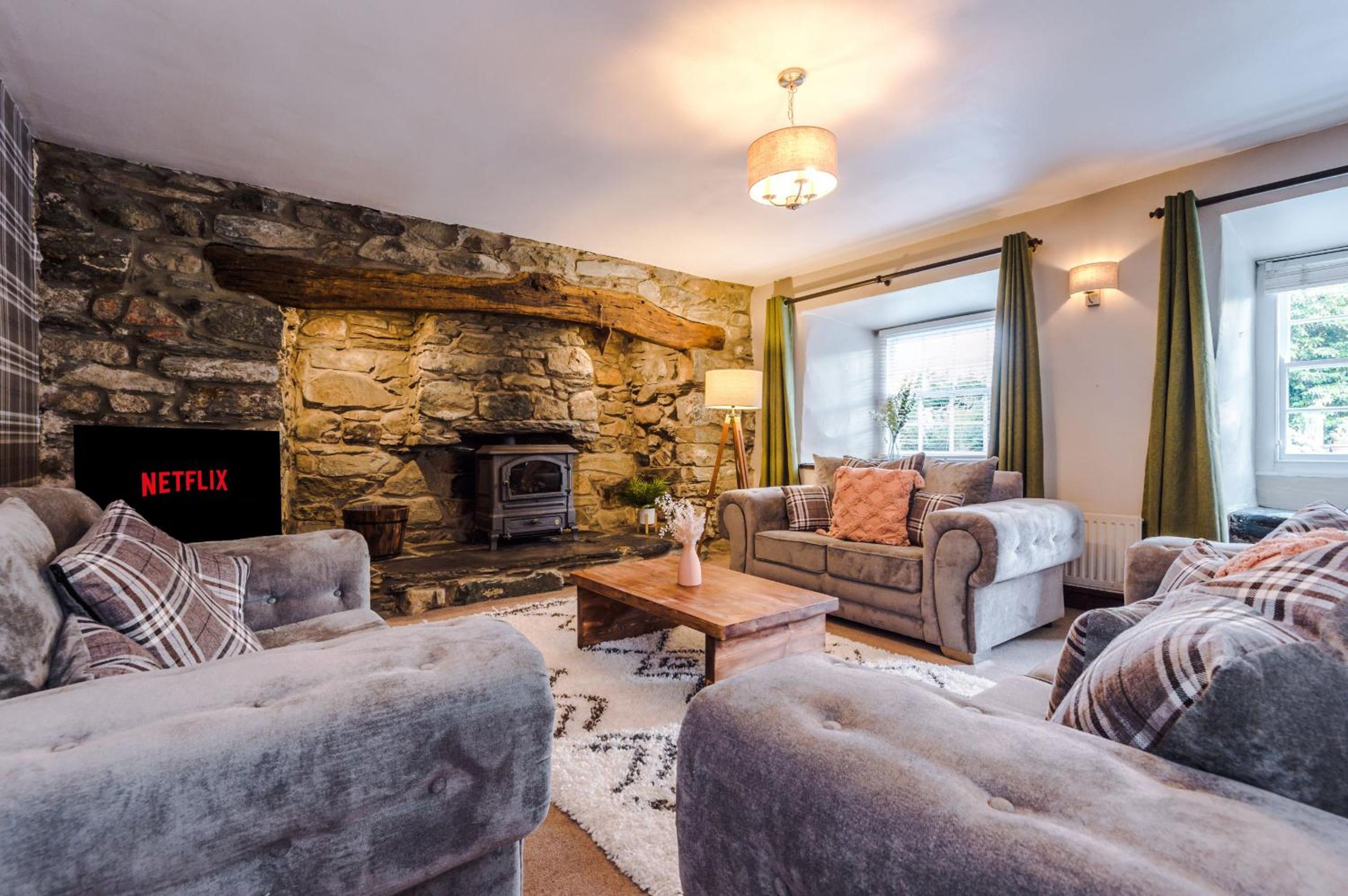 Dolgellau Holiday Let - Cader Cottage view 4