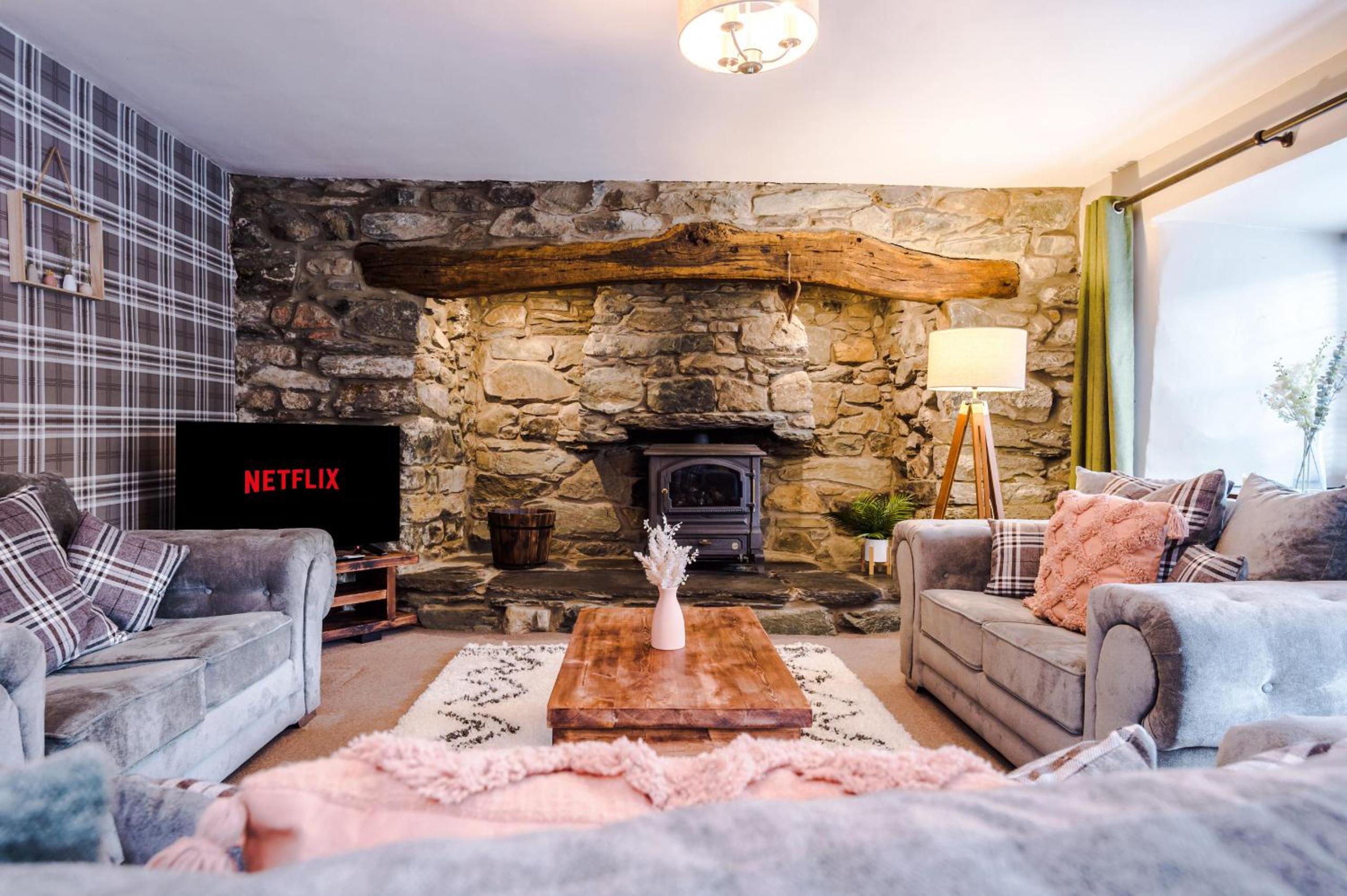 Dolgellau Holiday Let - Cader Cottage view 3