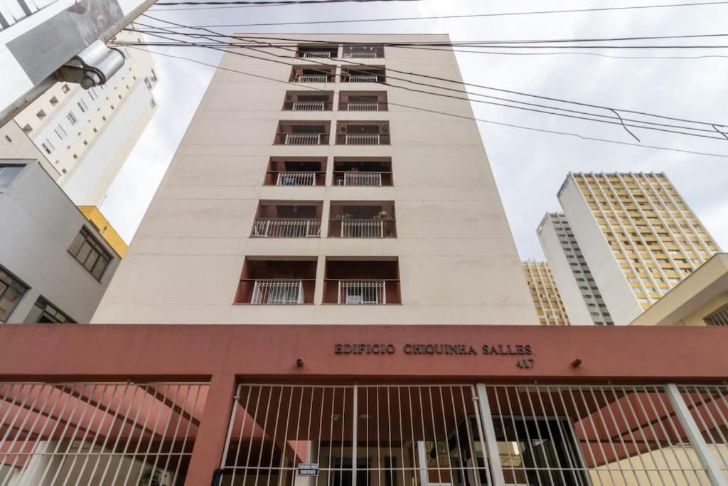 PE0051 - Recem reformado 2 dorms piscina com 2 vagas garagem e ao lado do Allianz Parque