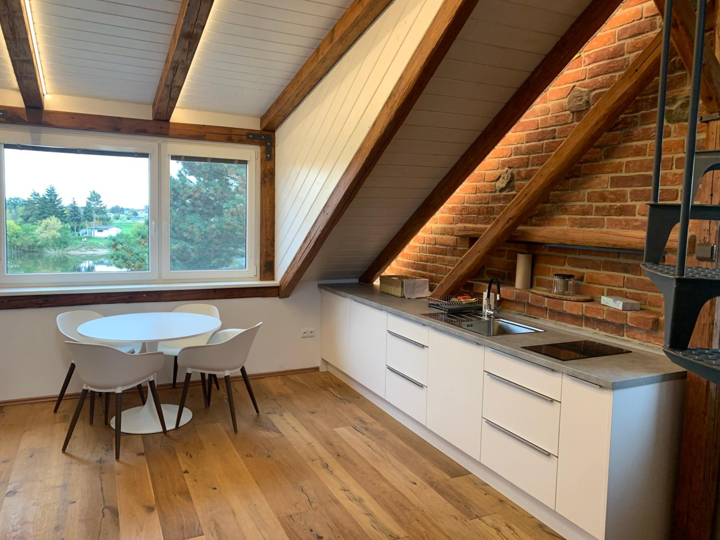 Mezonetový apartmán 2 u rybníka