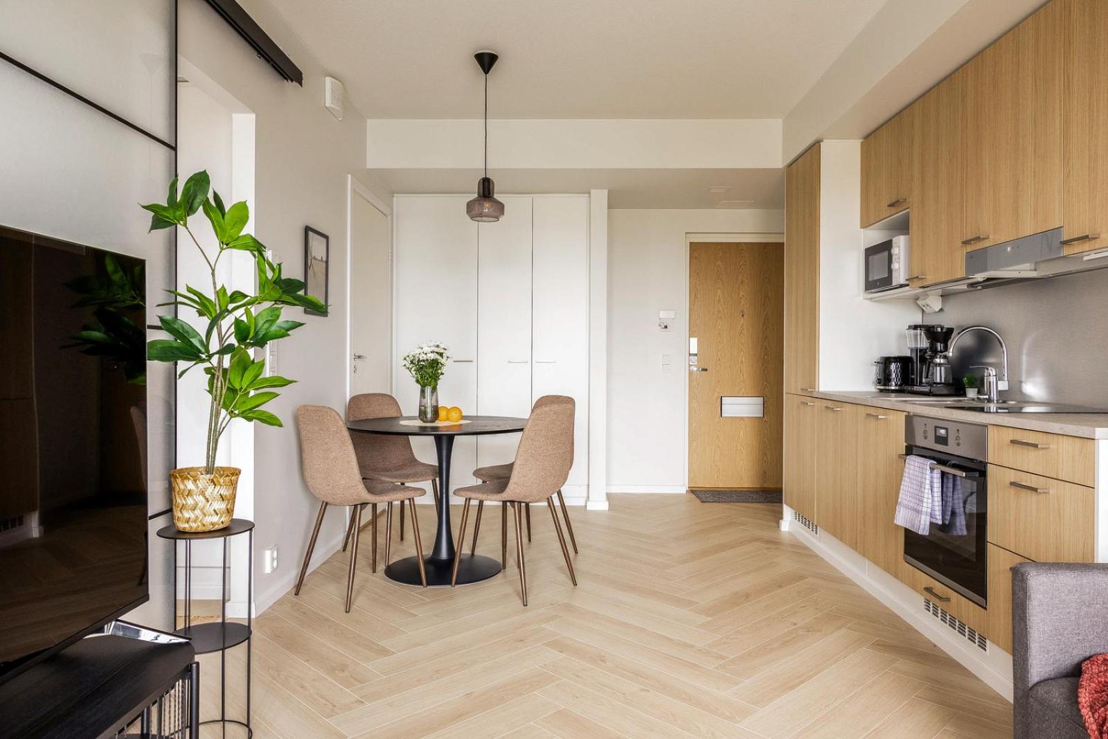 Come in! "Kakola" Room for 3 in idyllic renovated prison area in Turku centrum! view 5