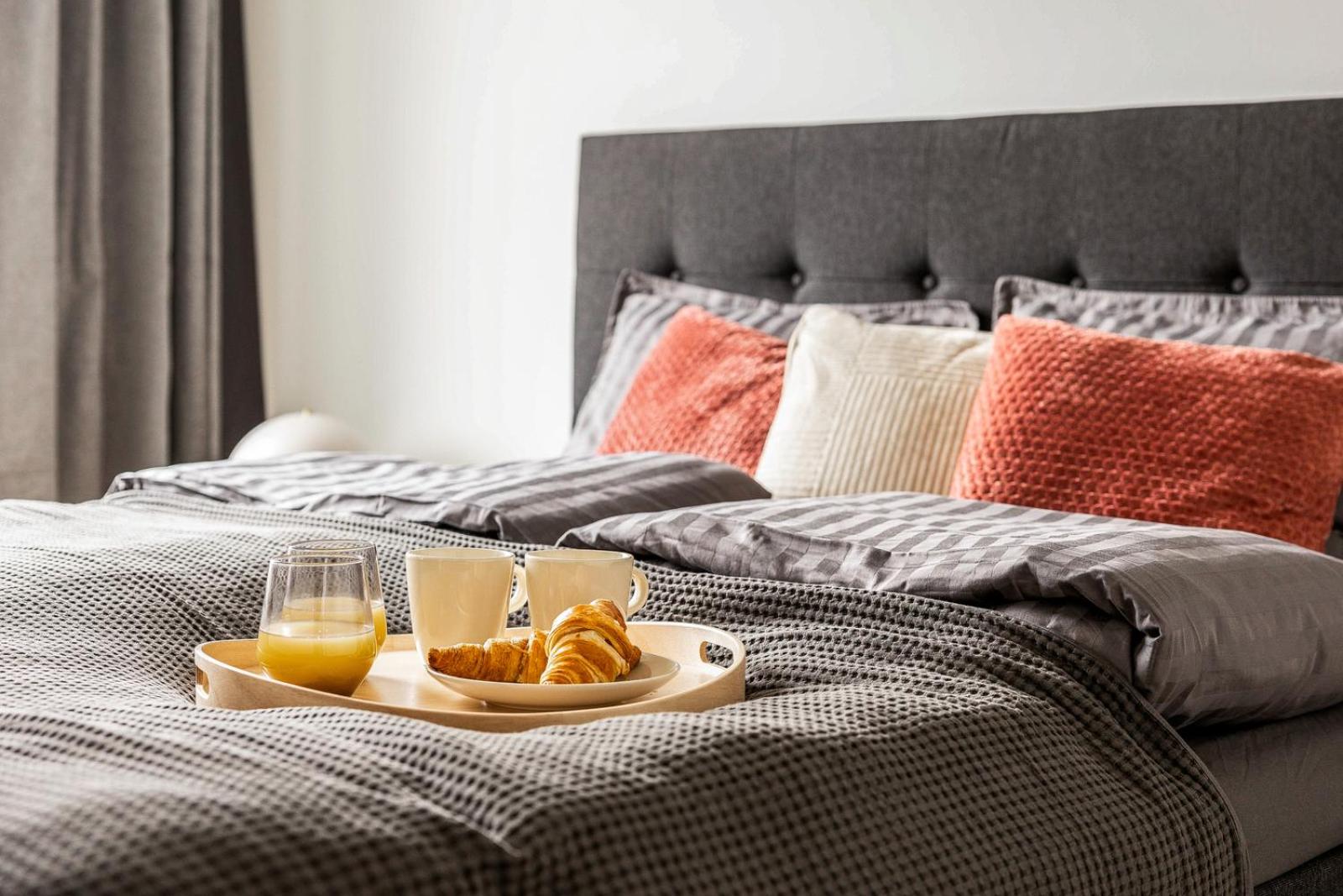 Come in! "Kakola" Room for 3 in idyllic renovated prison area in Turku centrum! view 4