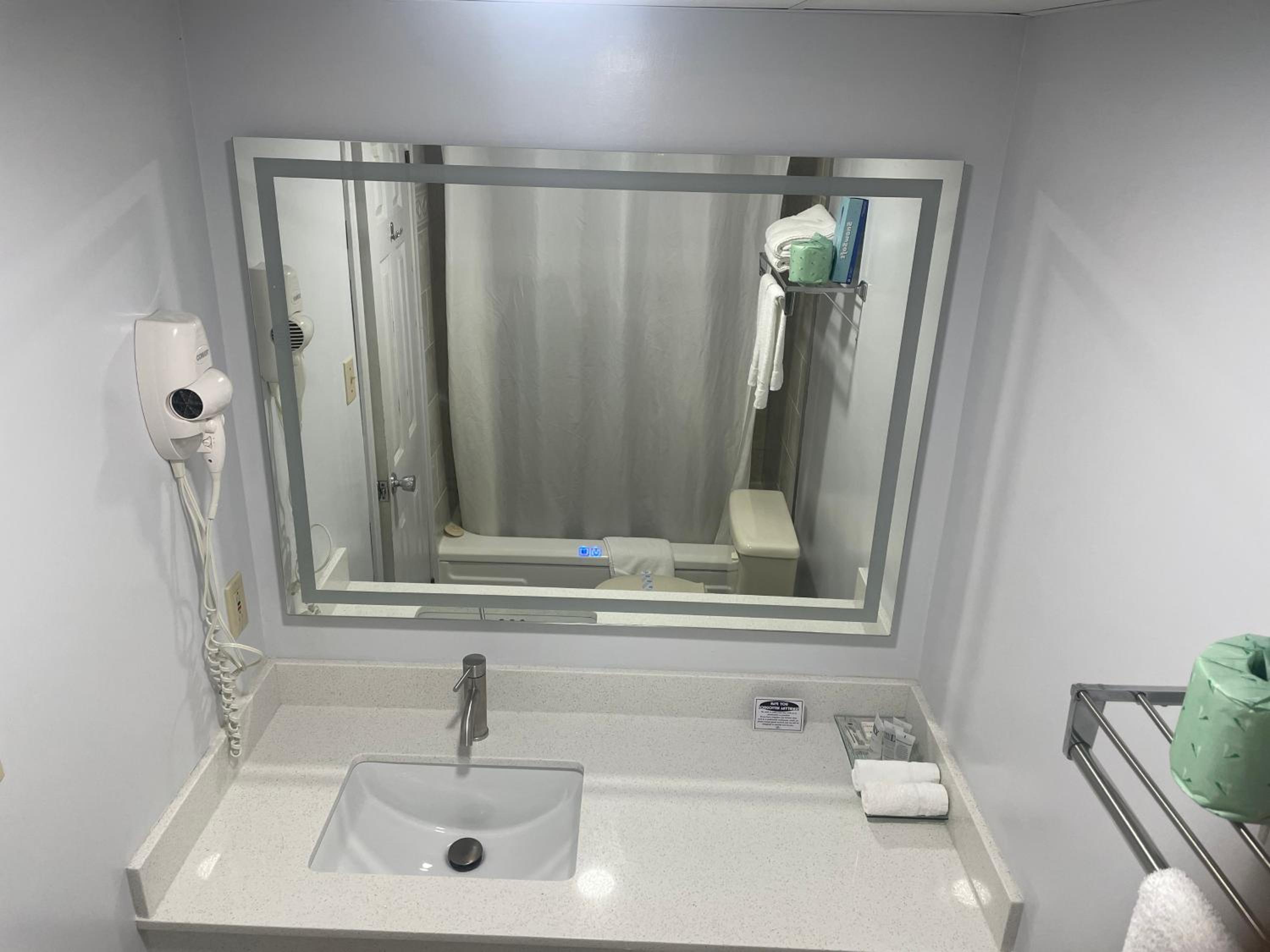 Bancroft Inn & Suites