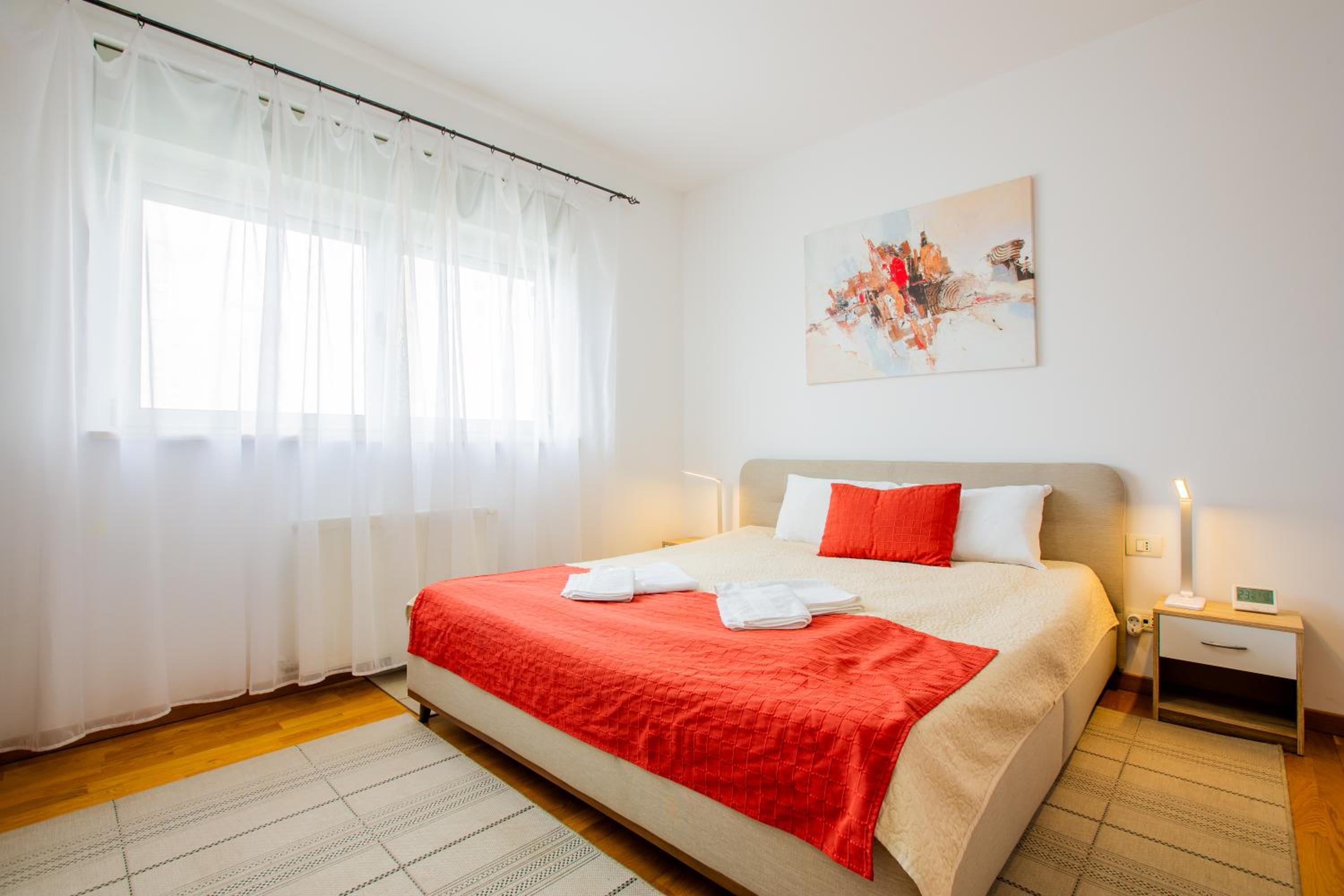 RING ApArt Hotel - Spacious DeLuxe Apartment with Big Terrace and Free Underground Parking view 4