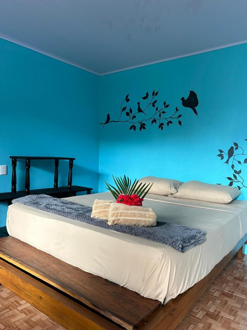 Pacific Breeze Lodge