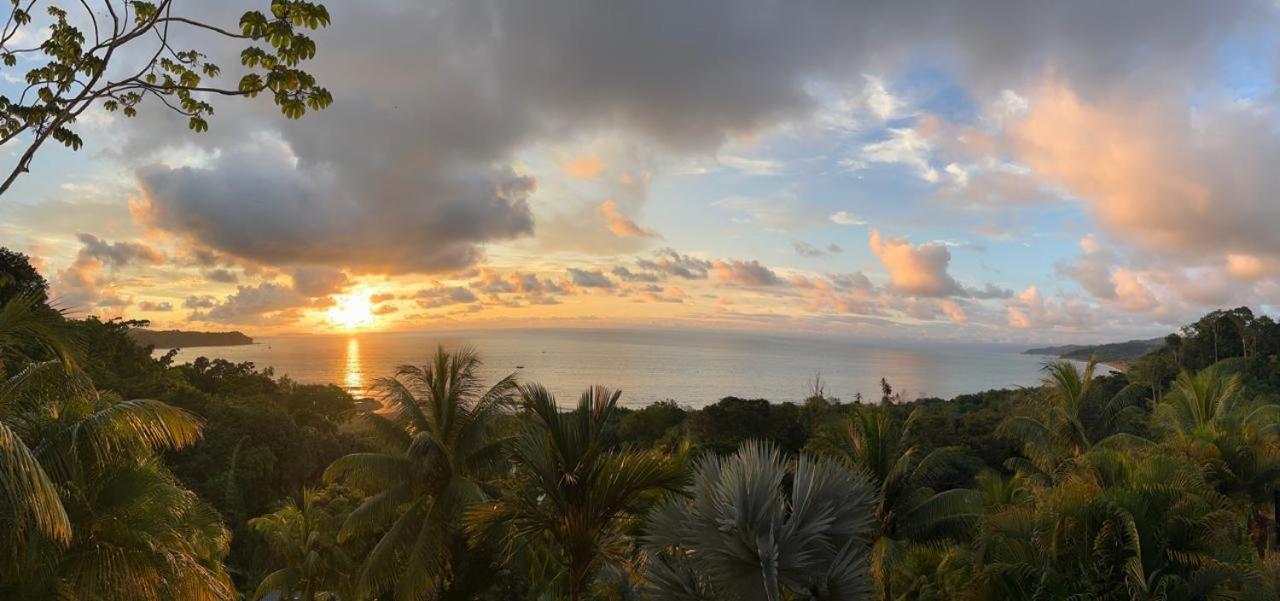 Pacific Breeze Lodge