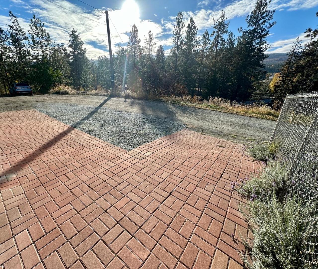Licensed Pet Friendly Suite on Haskap Farm