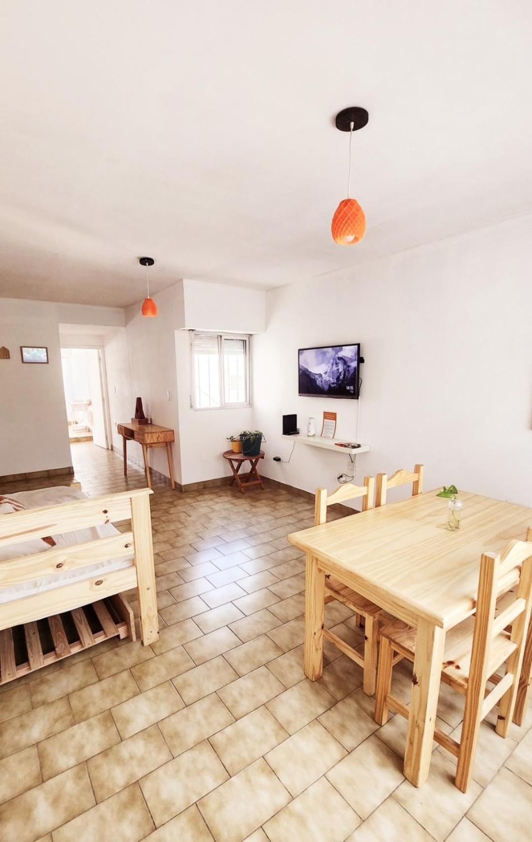 PISO UNO Depto SUPER GRANDE con Living Comedor y Dormitorio PET FRIENDLY No aceptamos huéspedes de Bahía