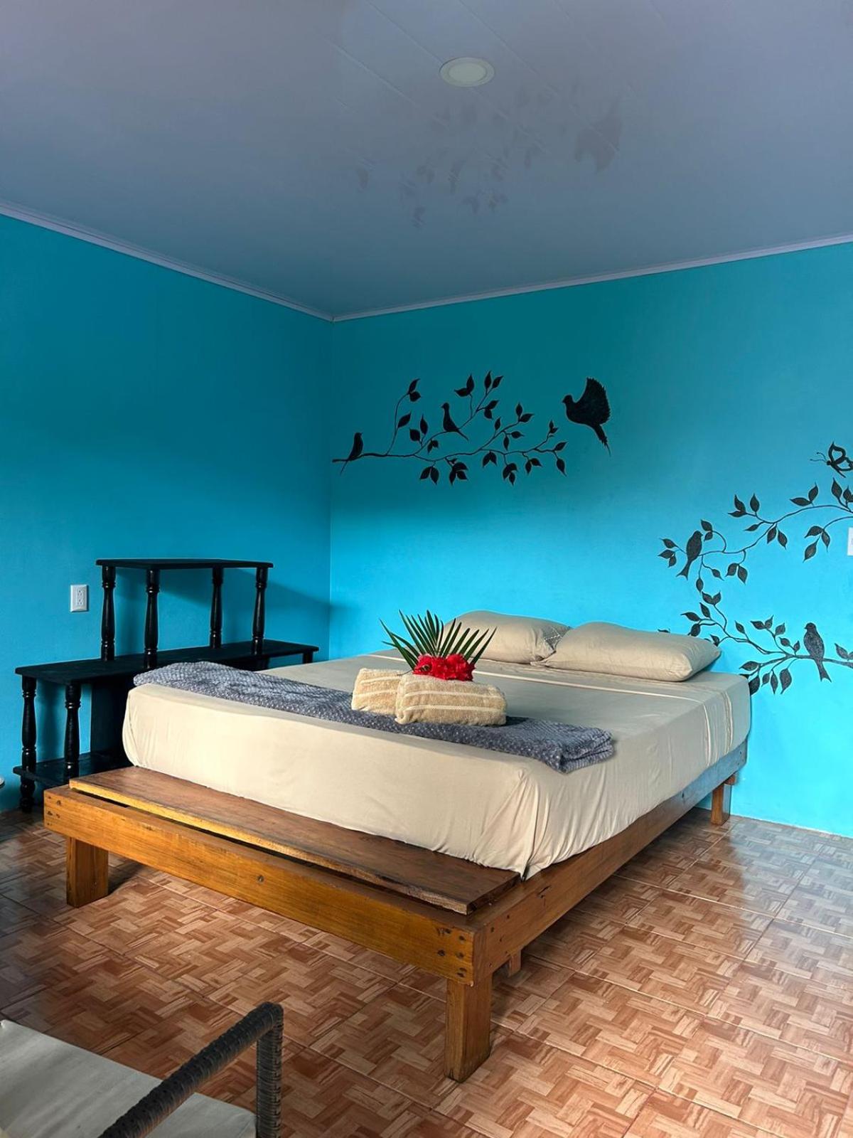 Pacific Breeze Lodge