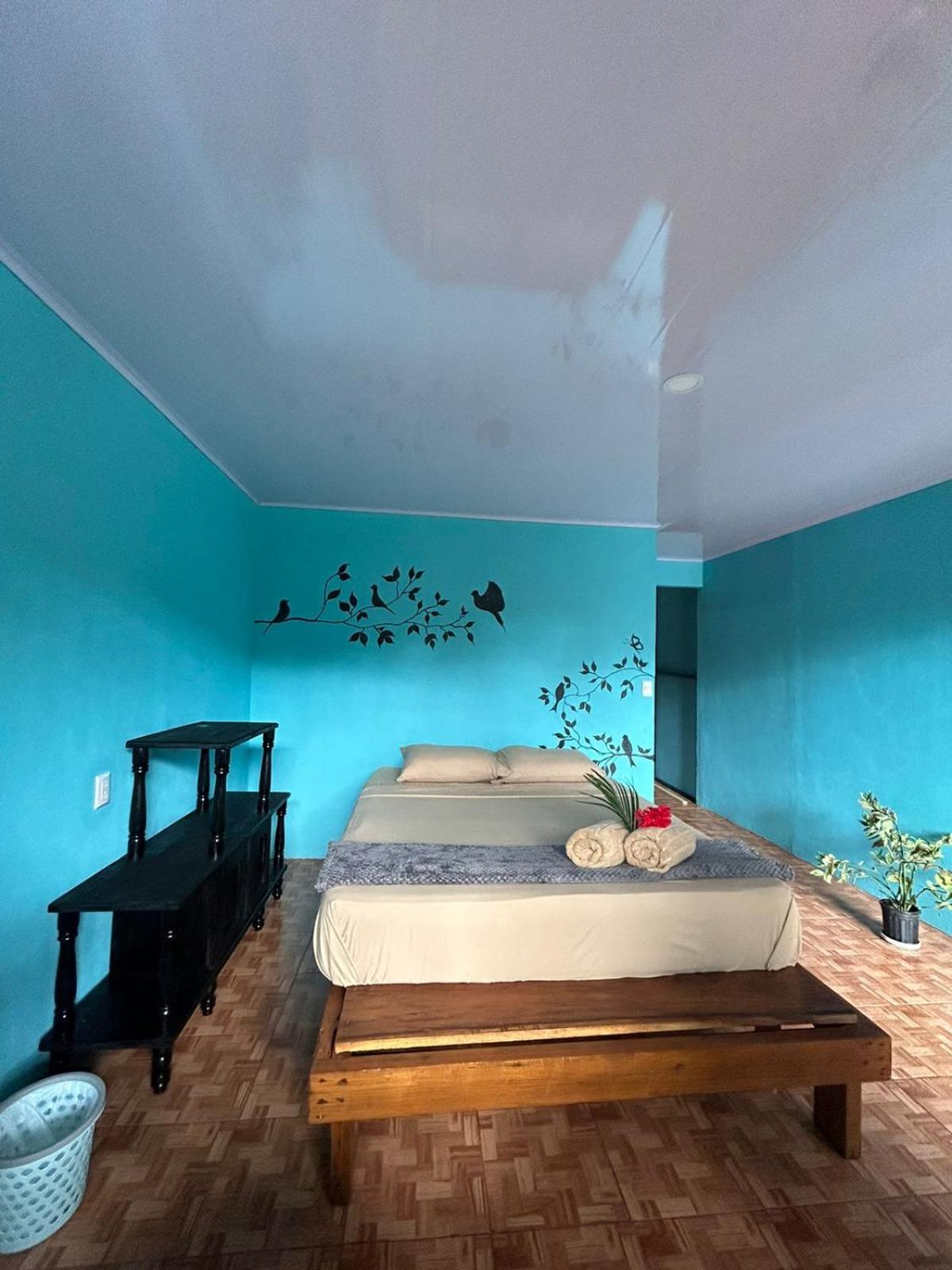 Pacific Breeze Lodge