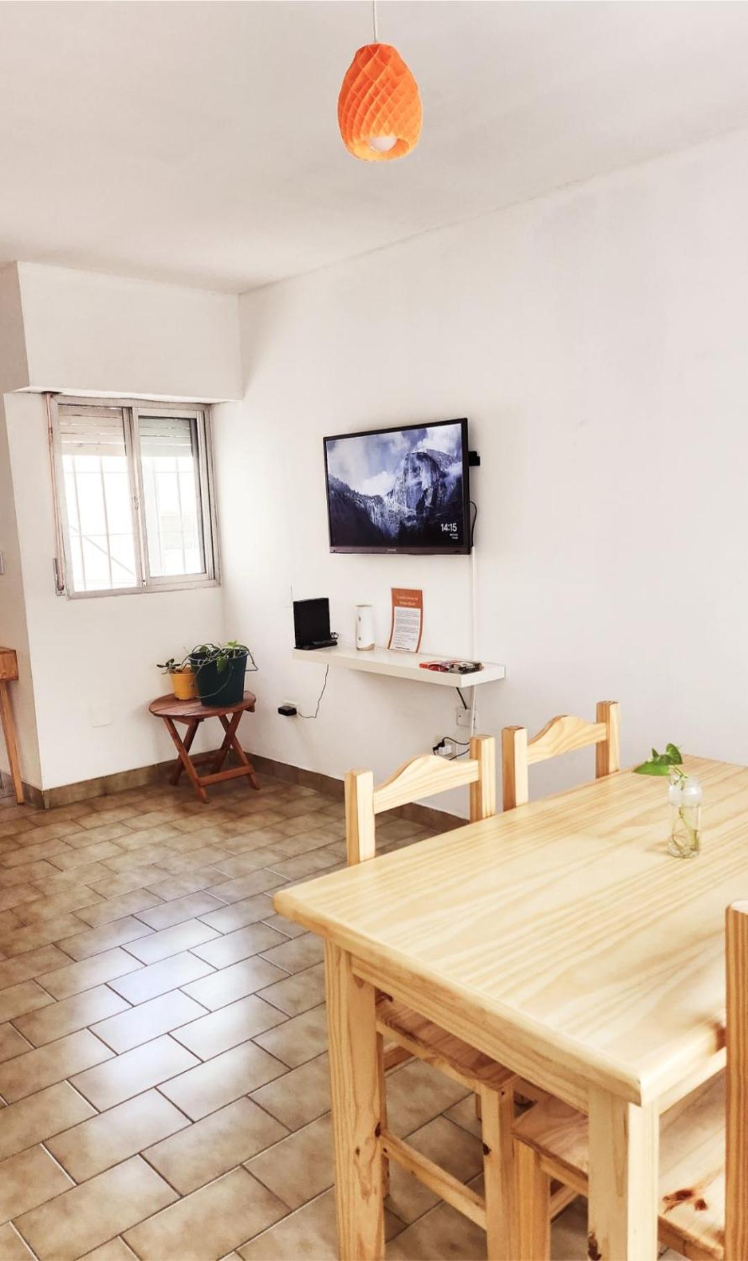 PISO UNO Depto SUPER GRANDE con Living Comedor y Dormitorio PET FRIENDLY No aceptamos huéspedes de Bahía