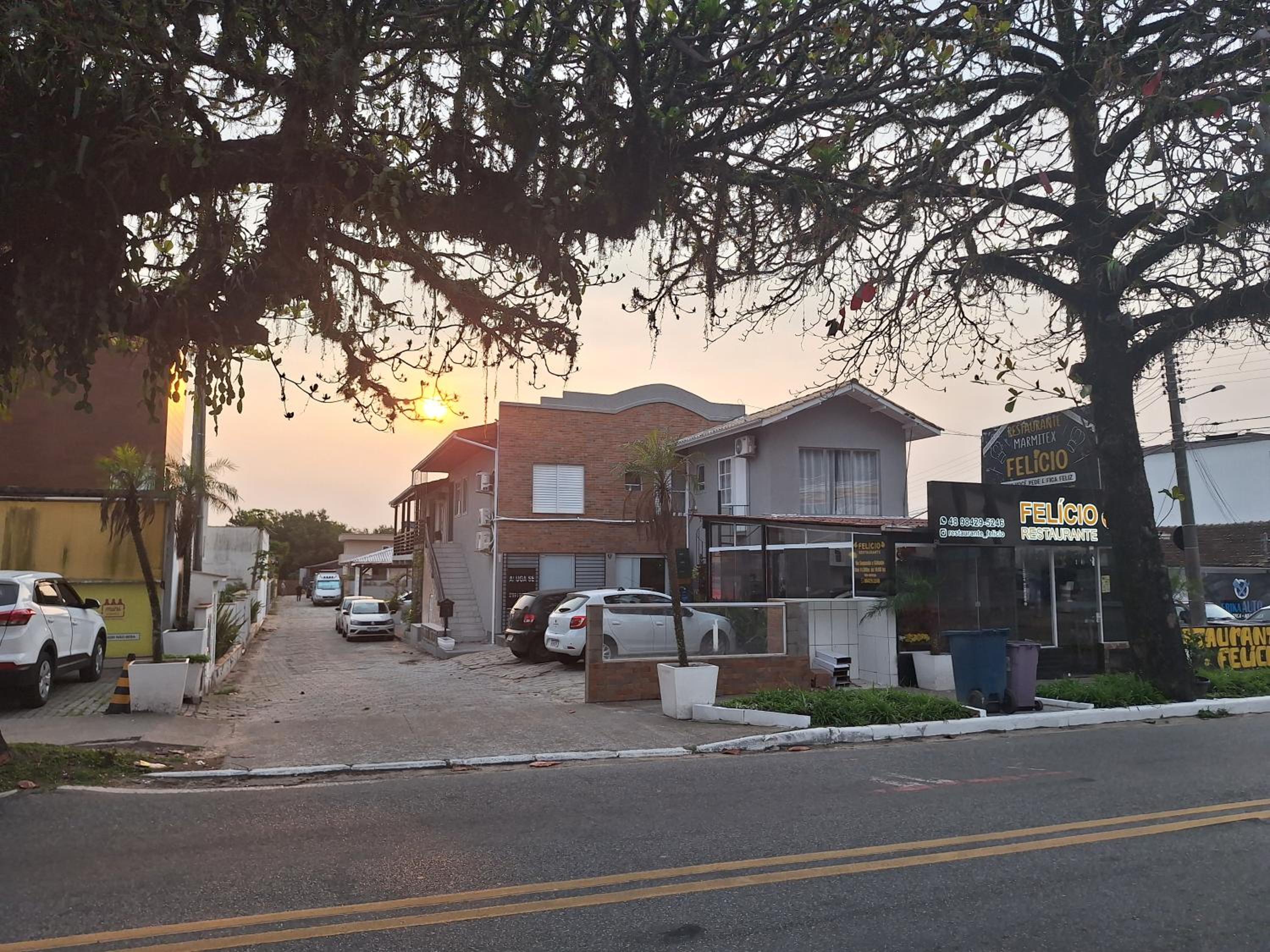 Apartamento Floripa 16 - Próximo Ao Centro, UFSC, Aeroporto e Praias