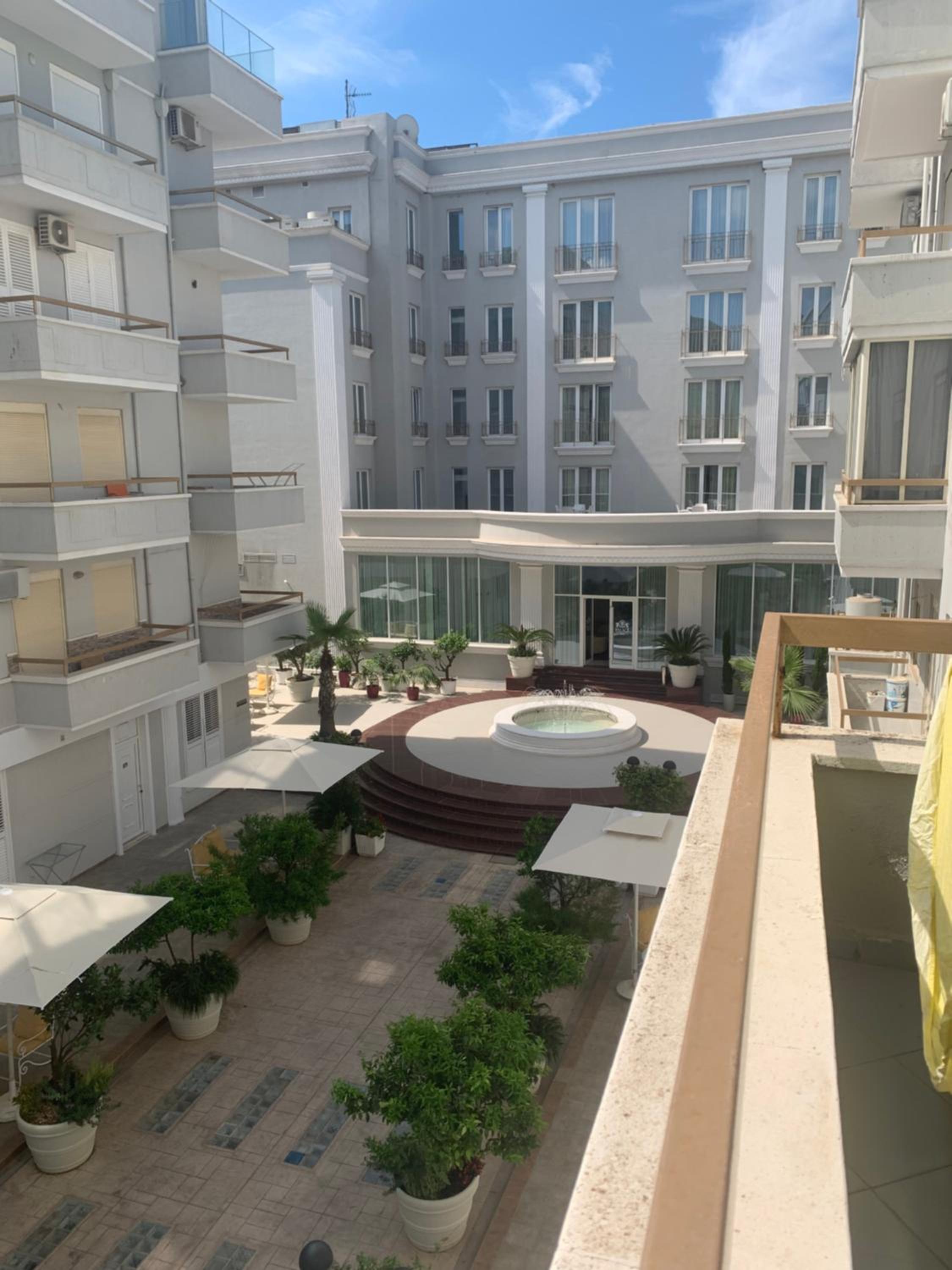 Cozy Anna Apartment ,Near the Sea, Central Location ,Rruga Pavaresia
