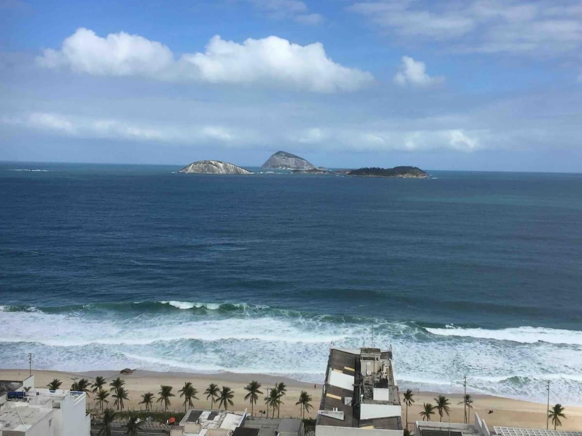 Lindos apts de 2 quartos no Tiffanys em Ipanema!