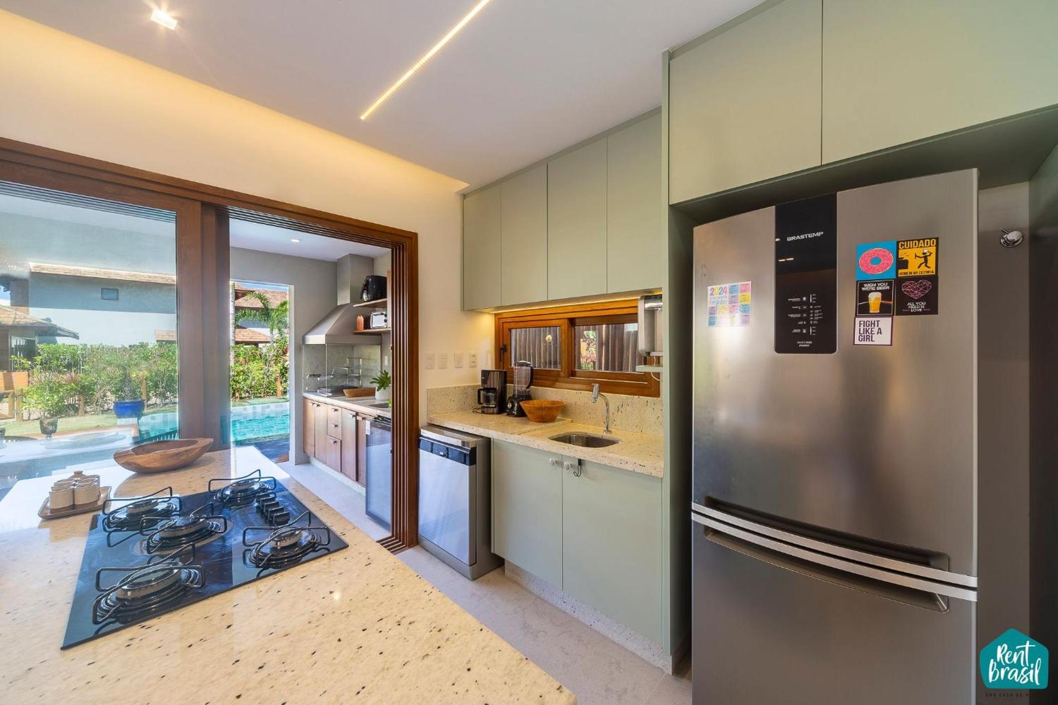Beautiful Bungalow with Pool in Itacimirim