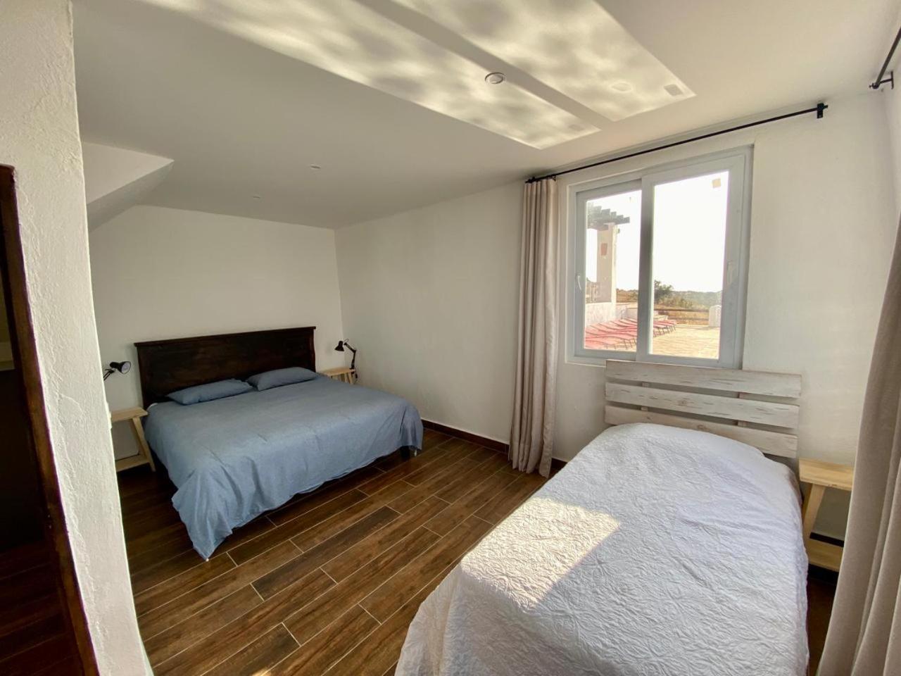 Casa de 9 habitaciones con baño independiente