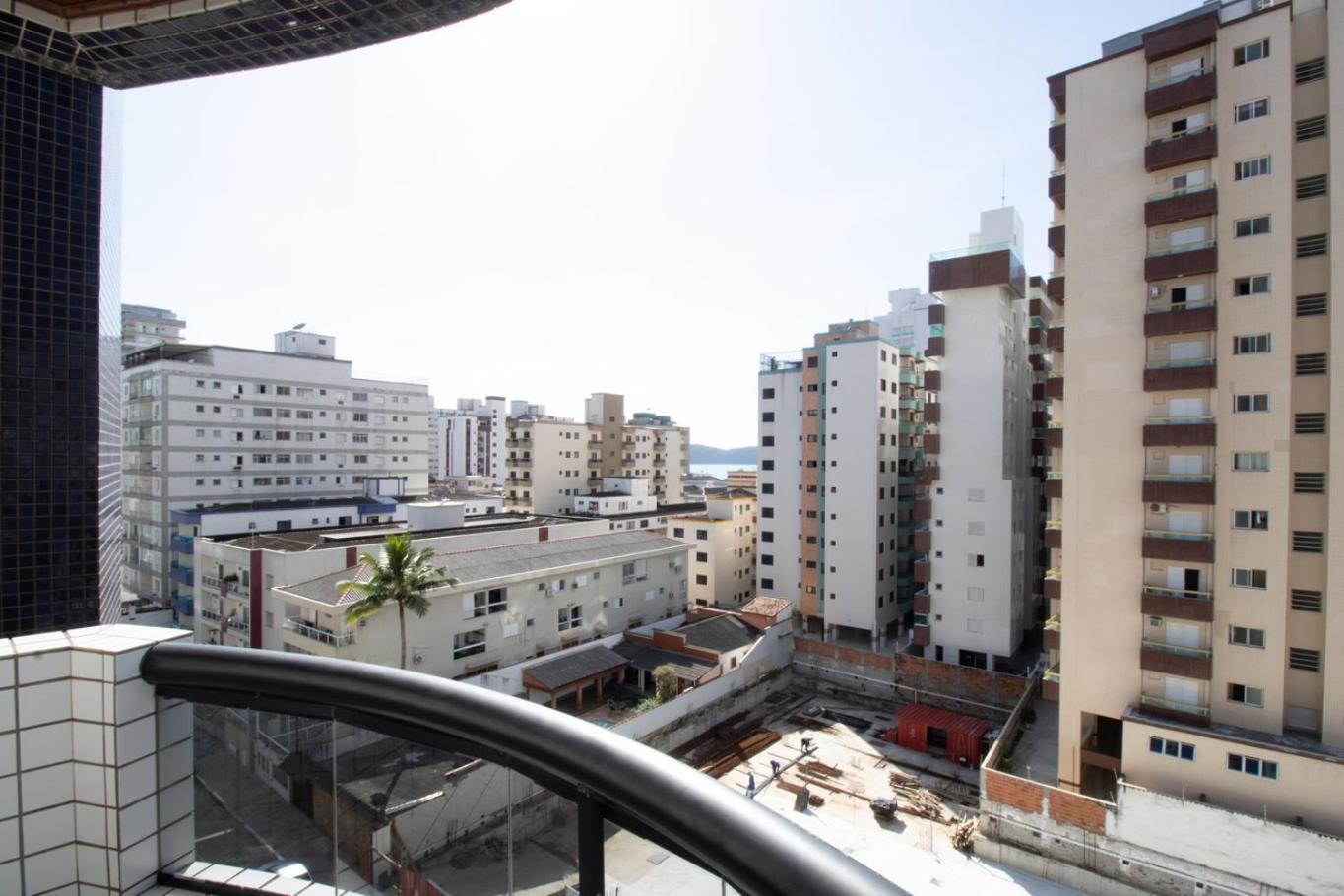 Otimo apto a 220m da Praia da Guilhermina SP
