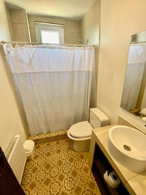Casa de 9 habitaciones con baño independiente