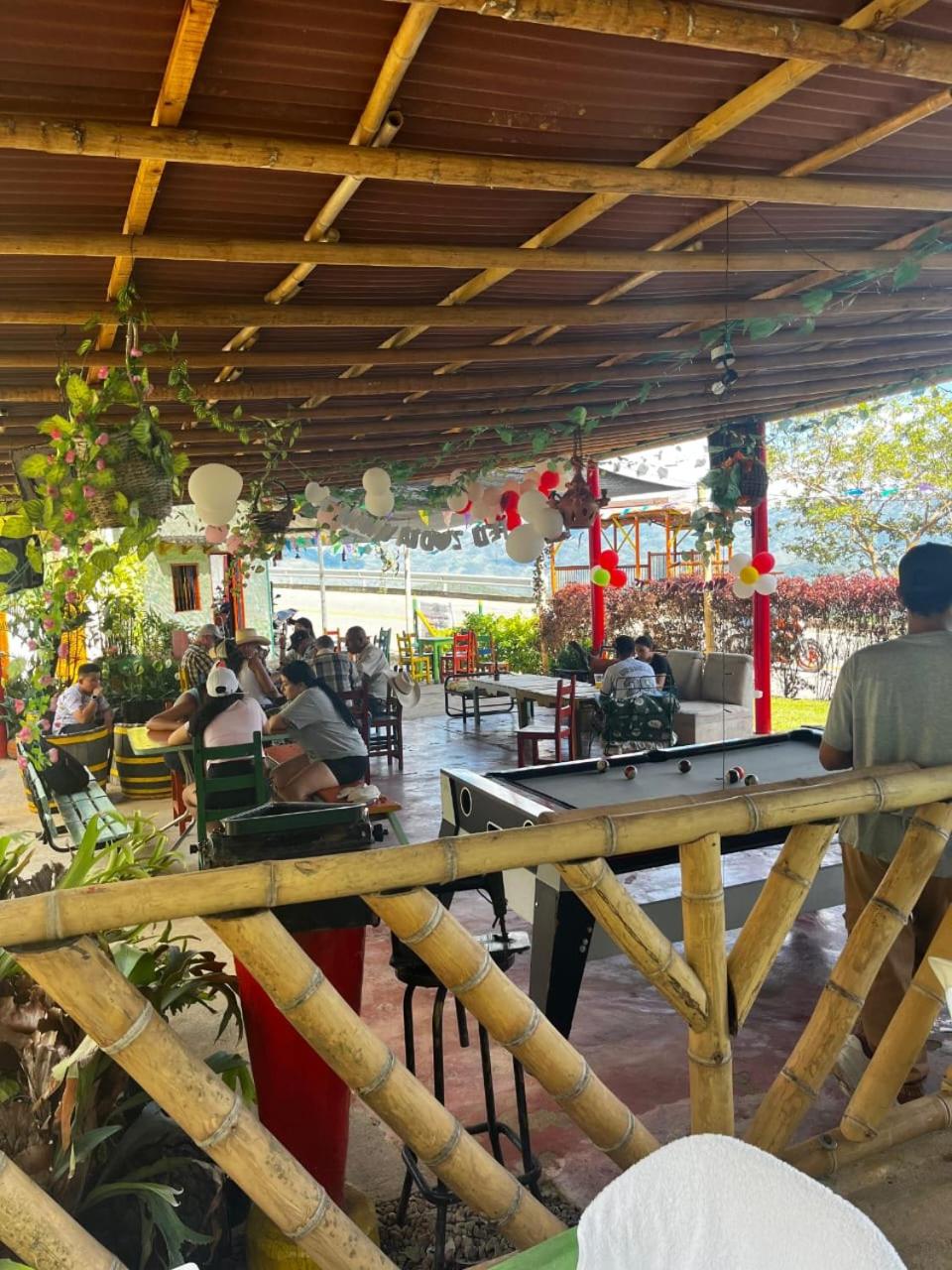 fonda hotel el aguacate