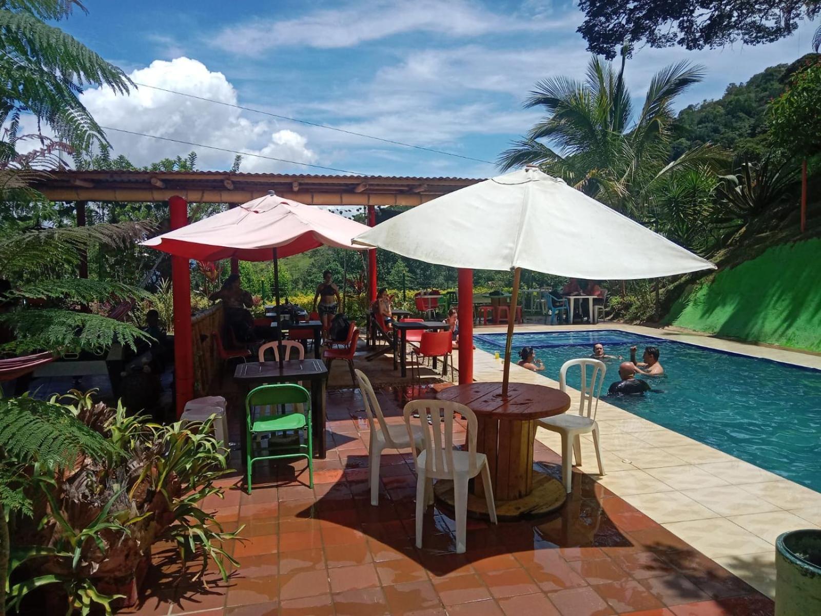 fonda hotel el aguacate