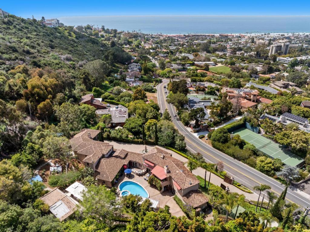 Grand Mediterranean Villa in La Jolla Hillside view 5