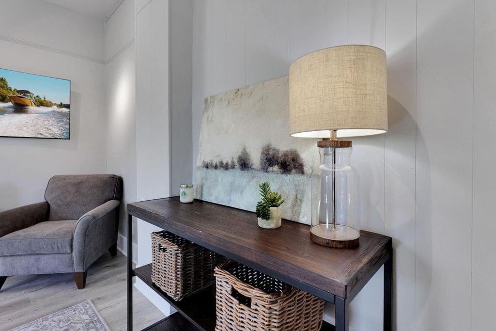 Miller House- Modern Remodel 2BR Historic Townhome, photo 4