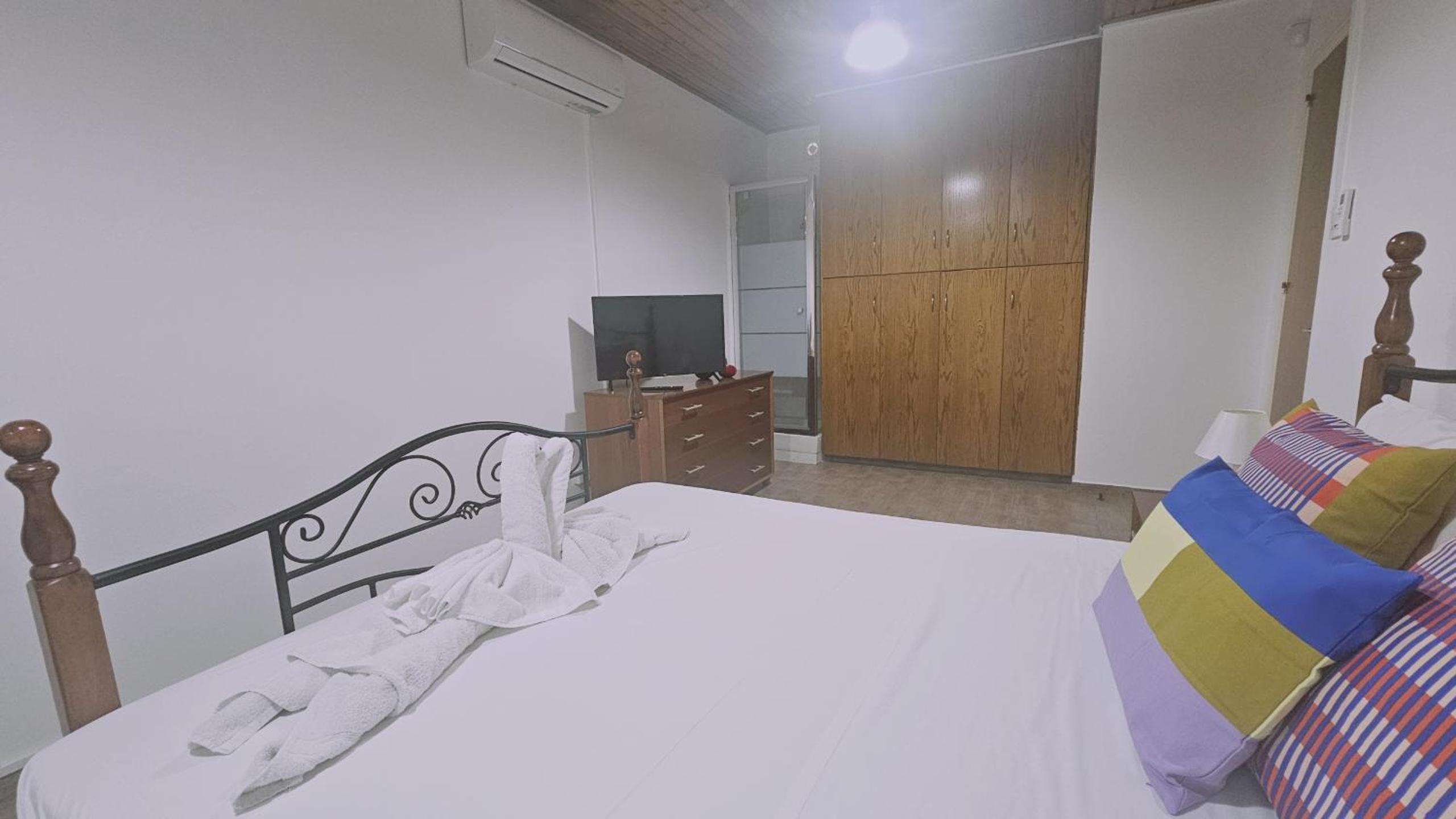 STAY Uptown Apartment
