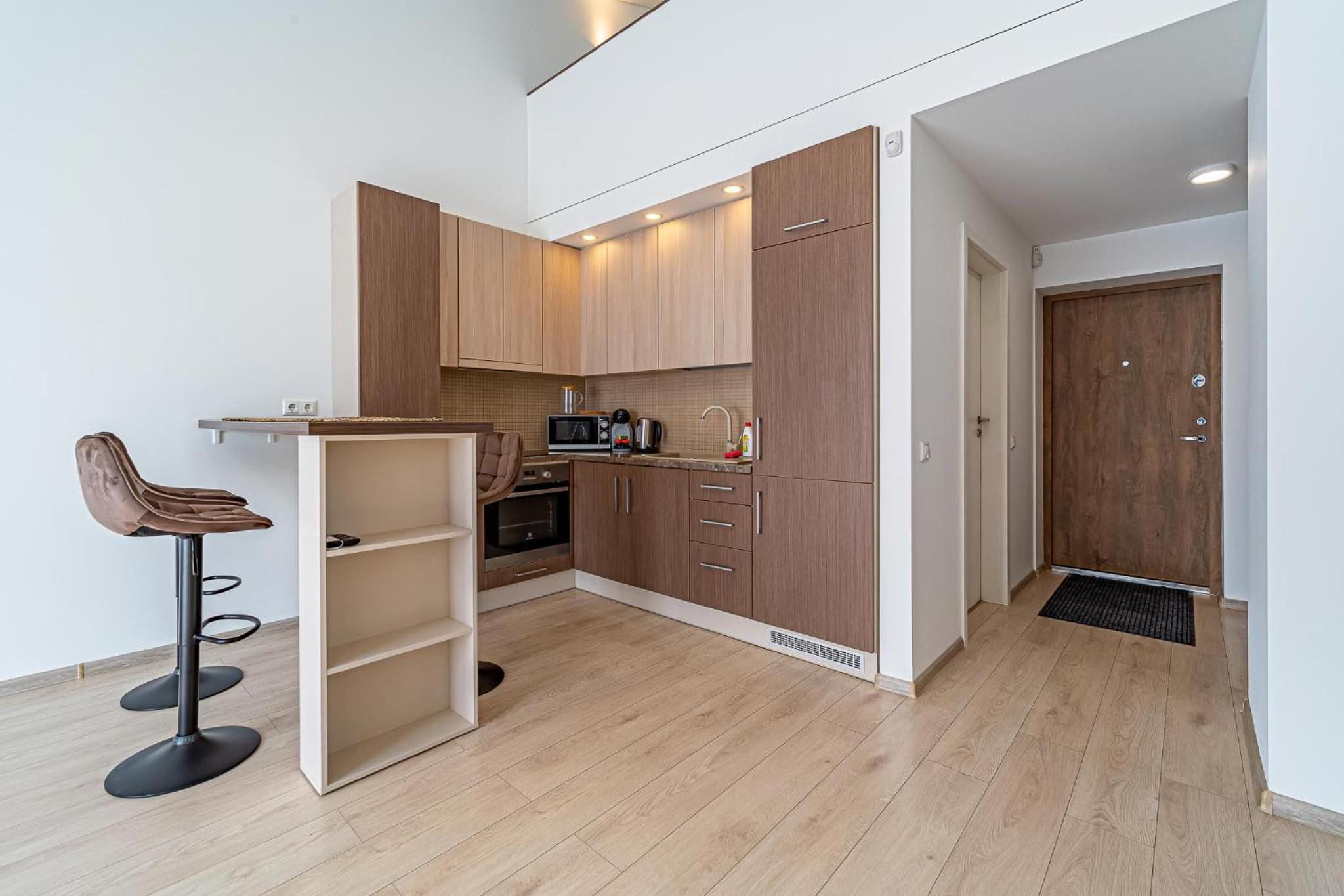 Urban loft with AC and parking view 2