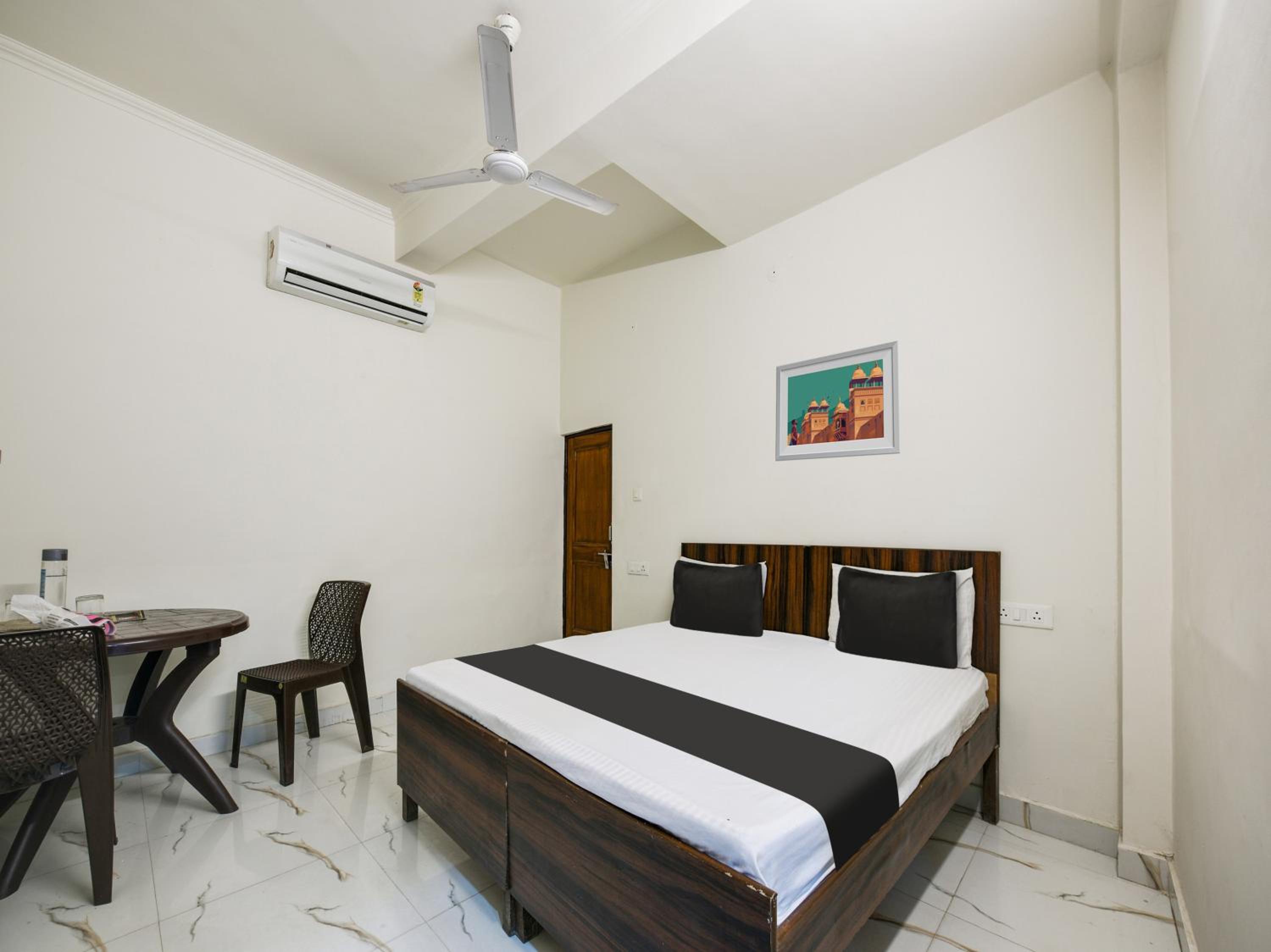 Hotel O Green