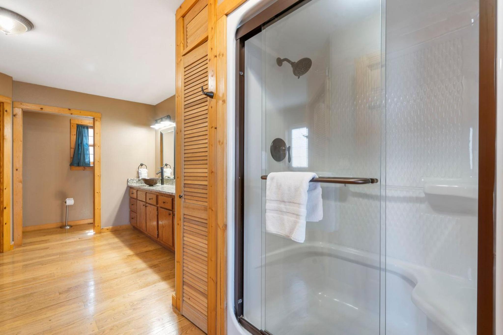 Hideaway Lodge