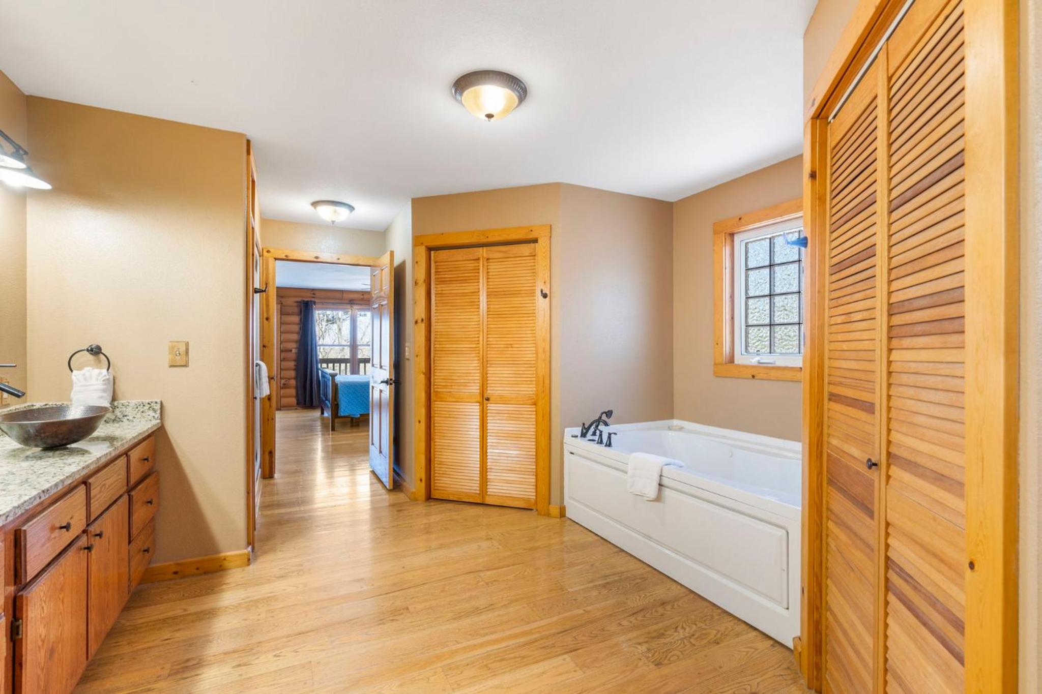 Hideaway Lodge