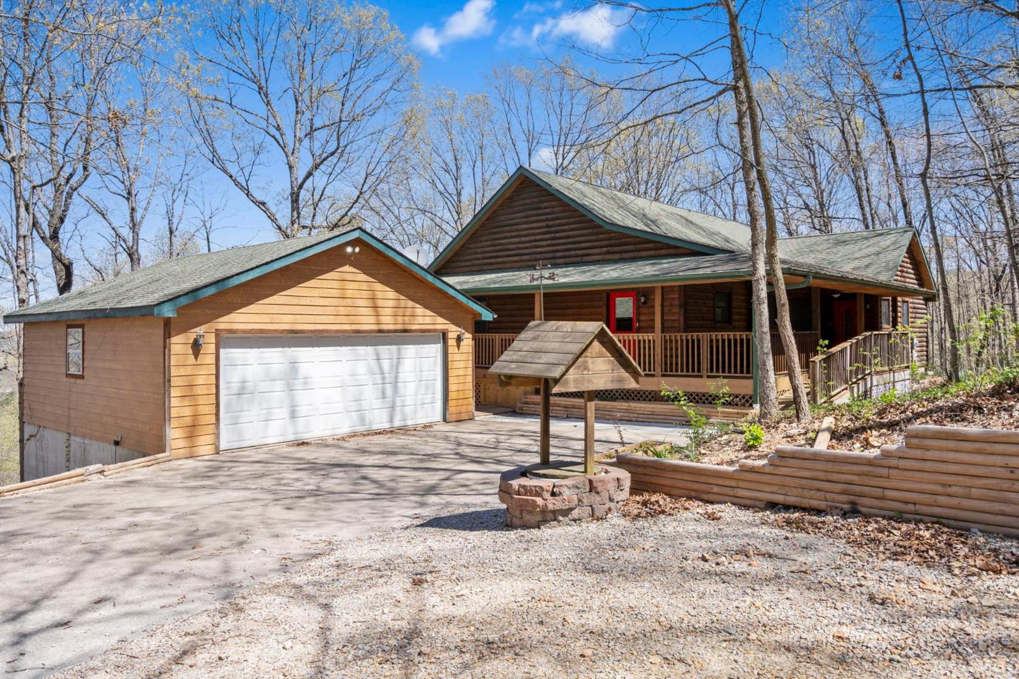 Hideaway Lodge