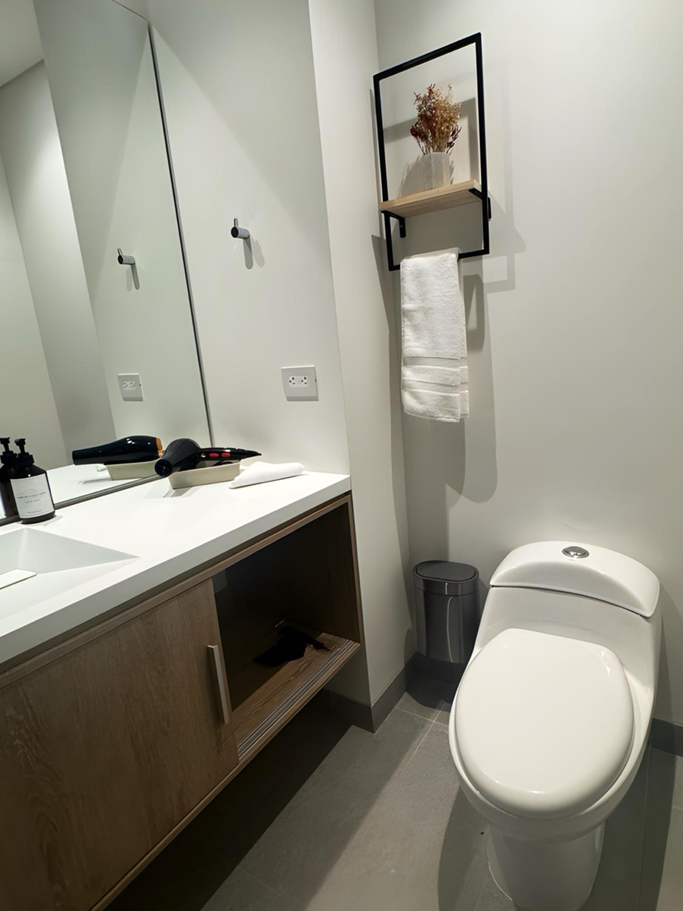 Avanzza apartamentos cerca del Dorado by Wellcome
