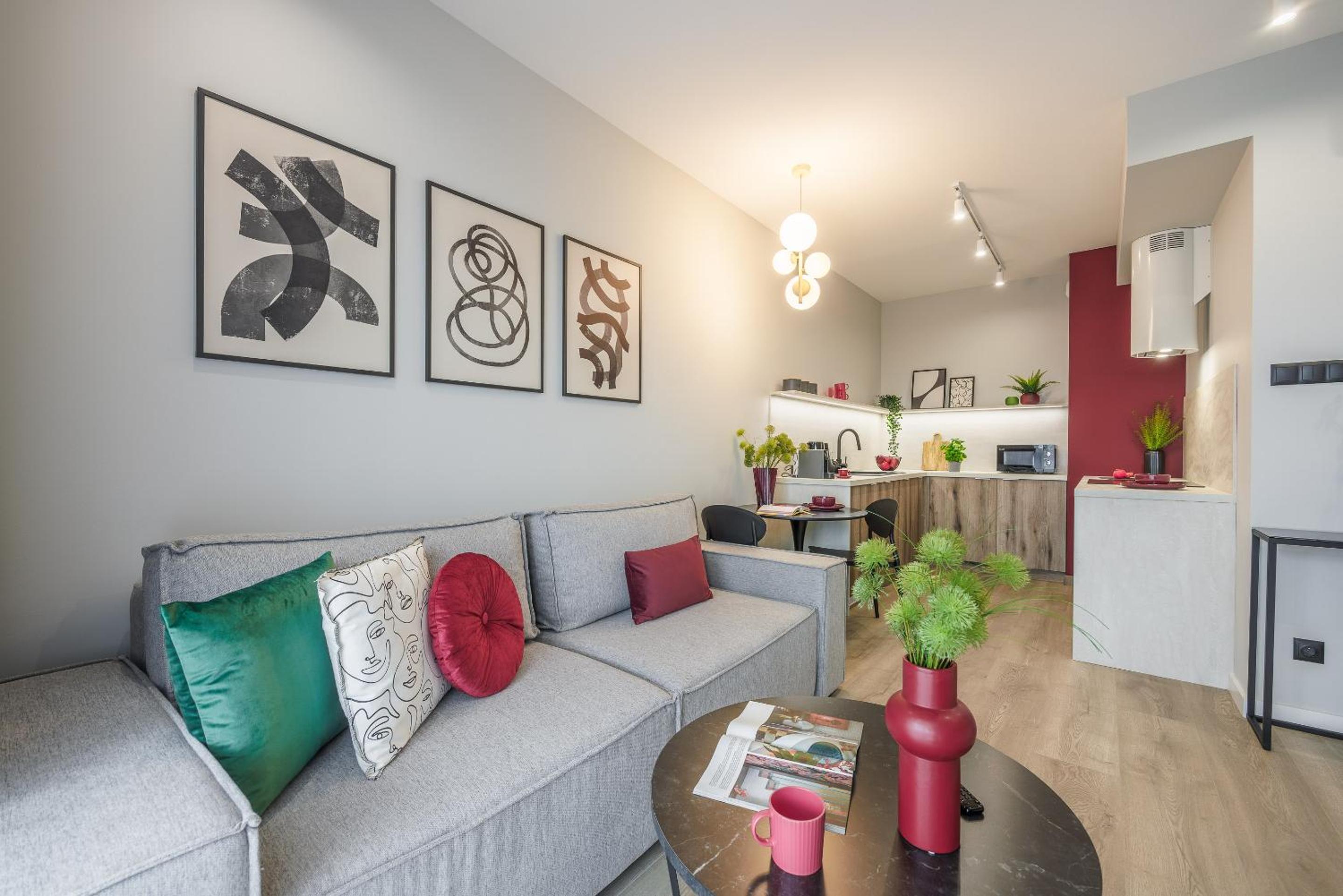 Emihouse Riverside Apartments