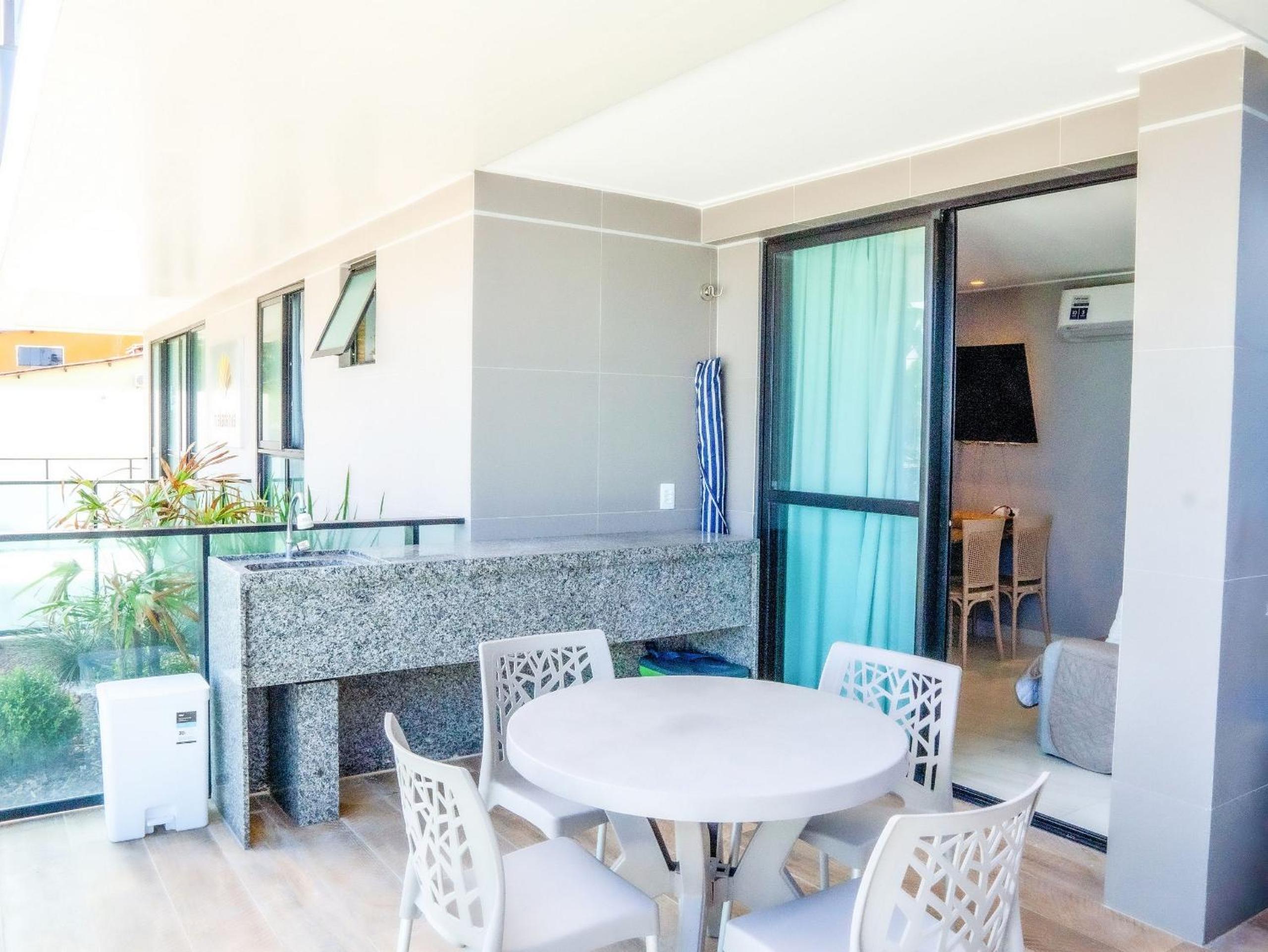Beachfront flat at Porto de Galinhas beach, close to the natural pools.