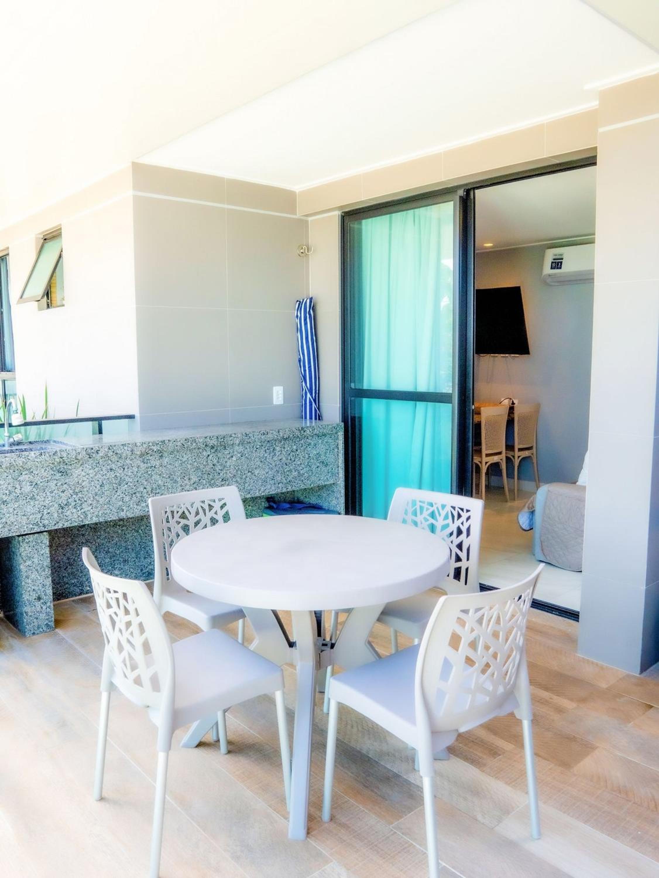 Beachfront flat at Porto de Galinhas beach, close to the natural pools.