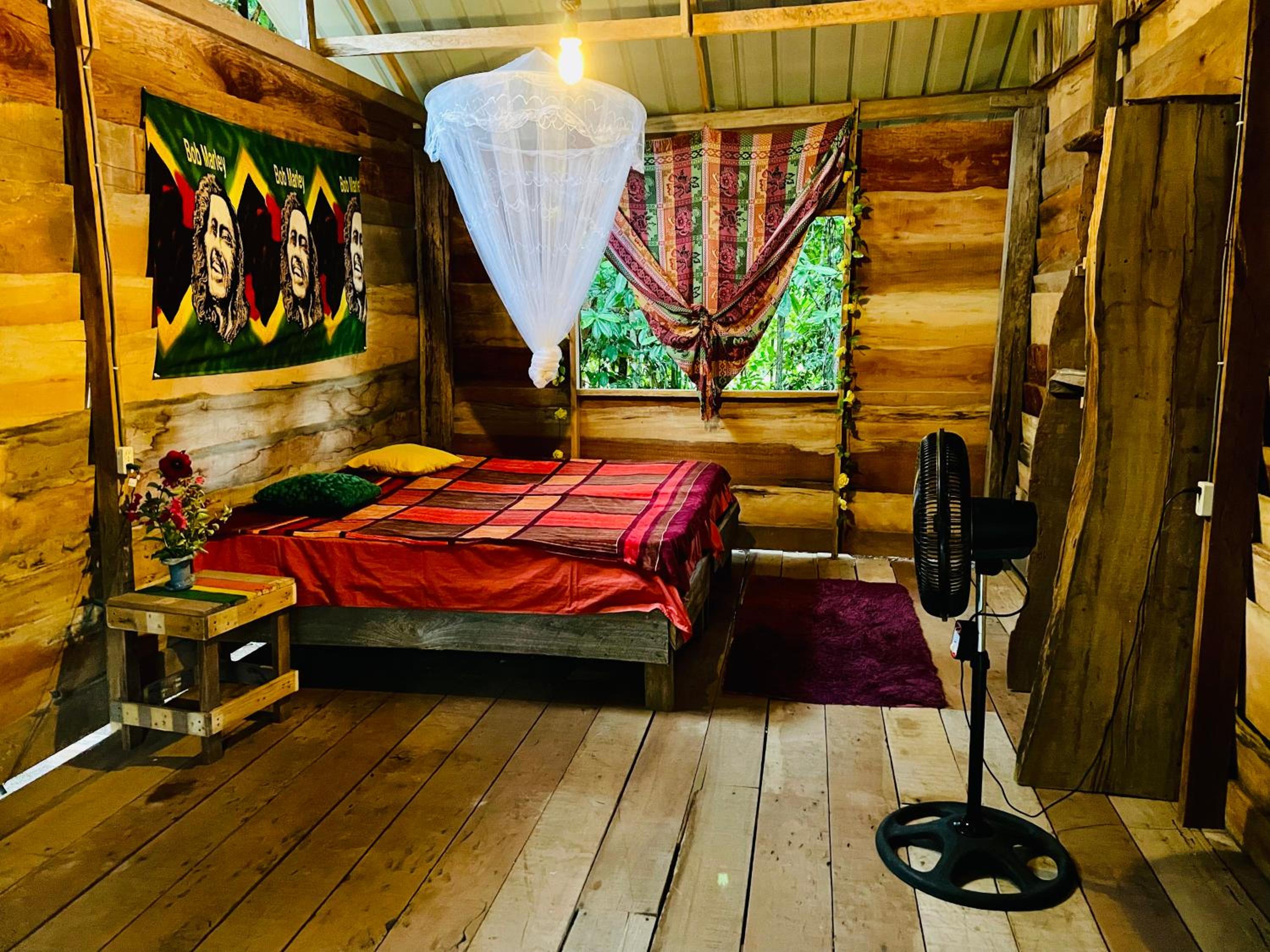Land of Promise - Reggae Eco Village & Pizzeria