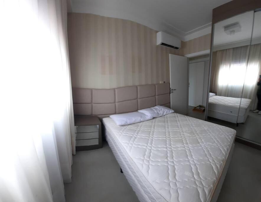 Apartamento luxuoso Praia de Palmas SC