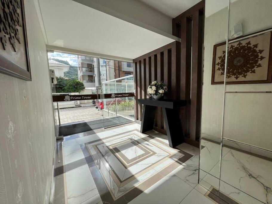 Apartamento luxuoso Praia de Palmas SC