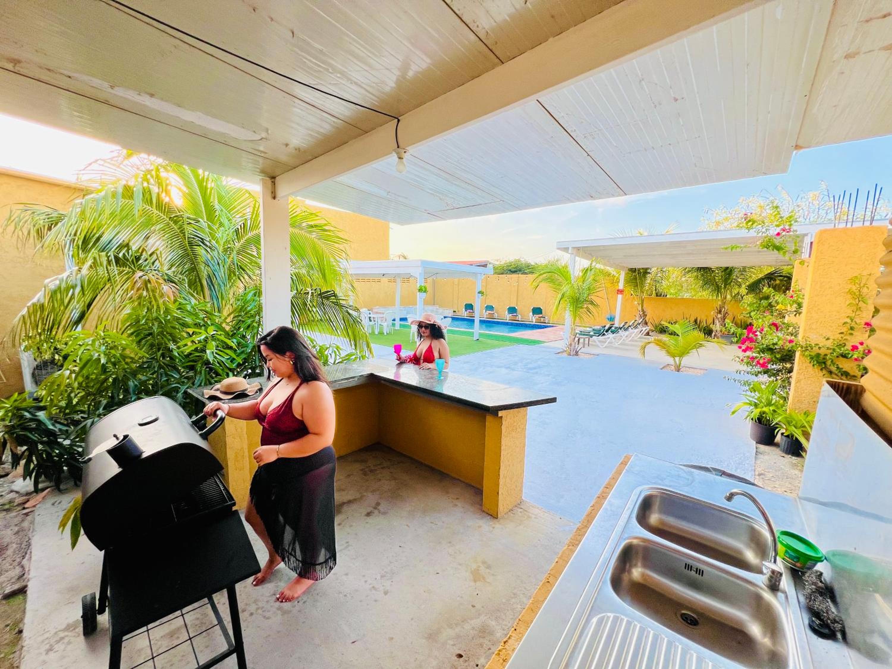 The Gold Vacation Apartments & Villa Aruba