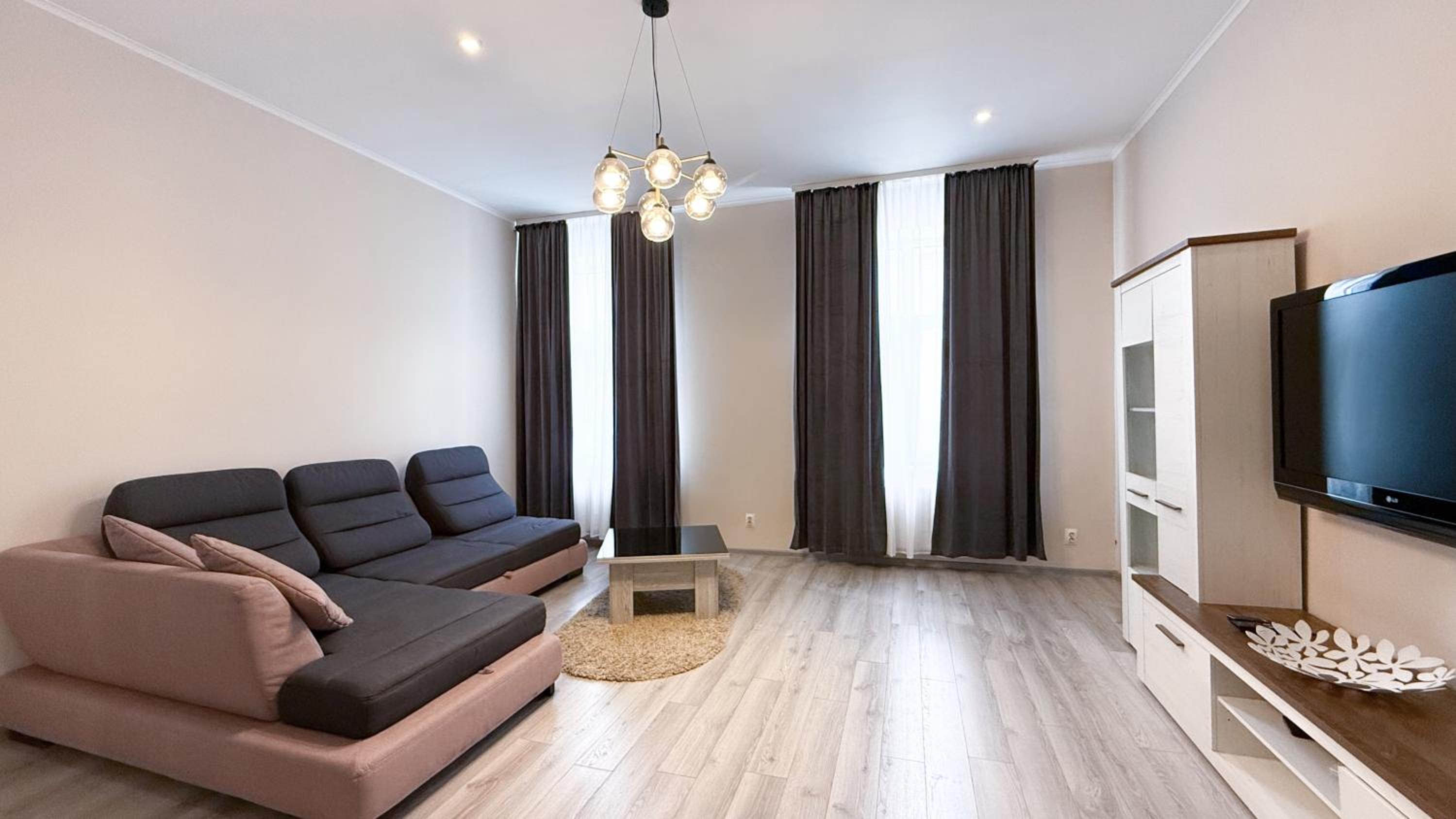 Sholom Aleichem Apartments view 2