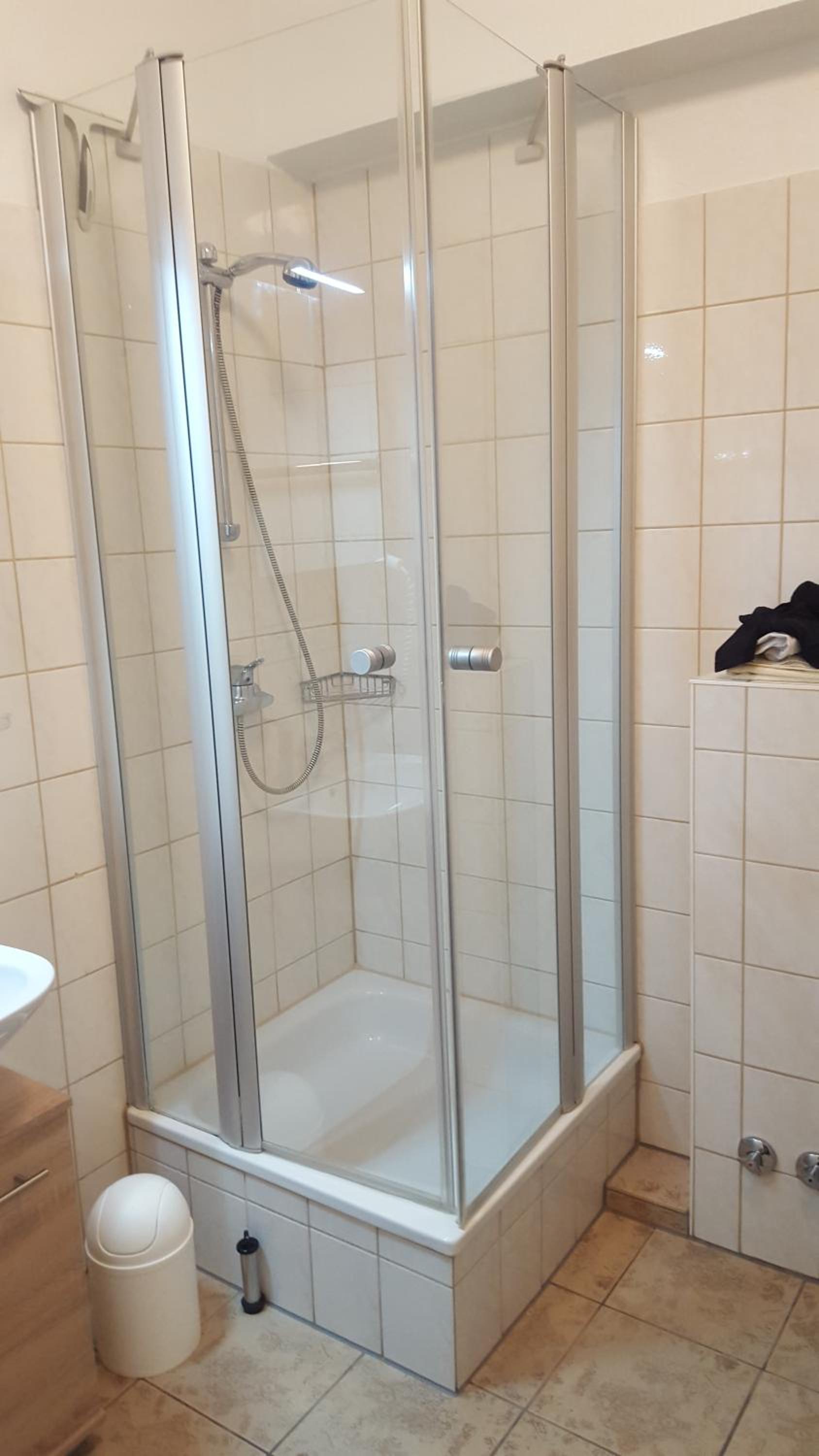 Aparthotel Ostsee W22 in Binz direkt am Strand mit überdachtem Balkon