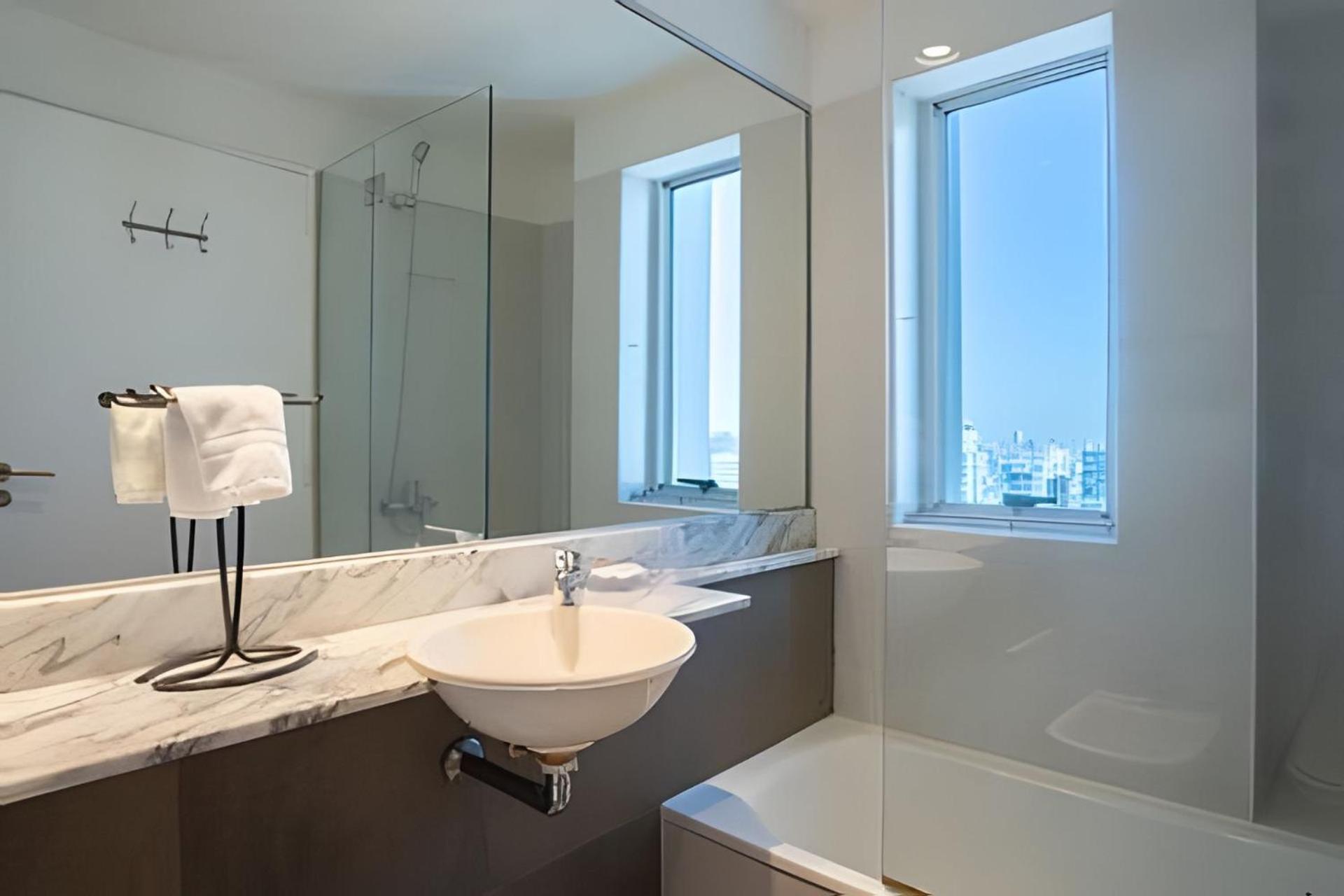 High-End Tower Pool, Gym & Sauna in Palermo Soho