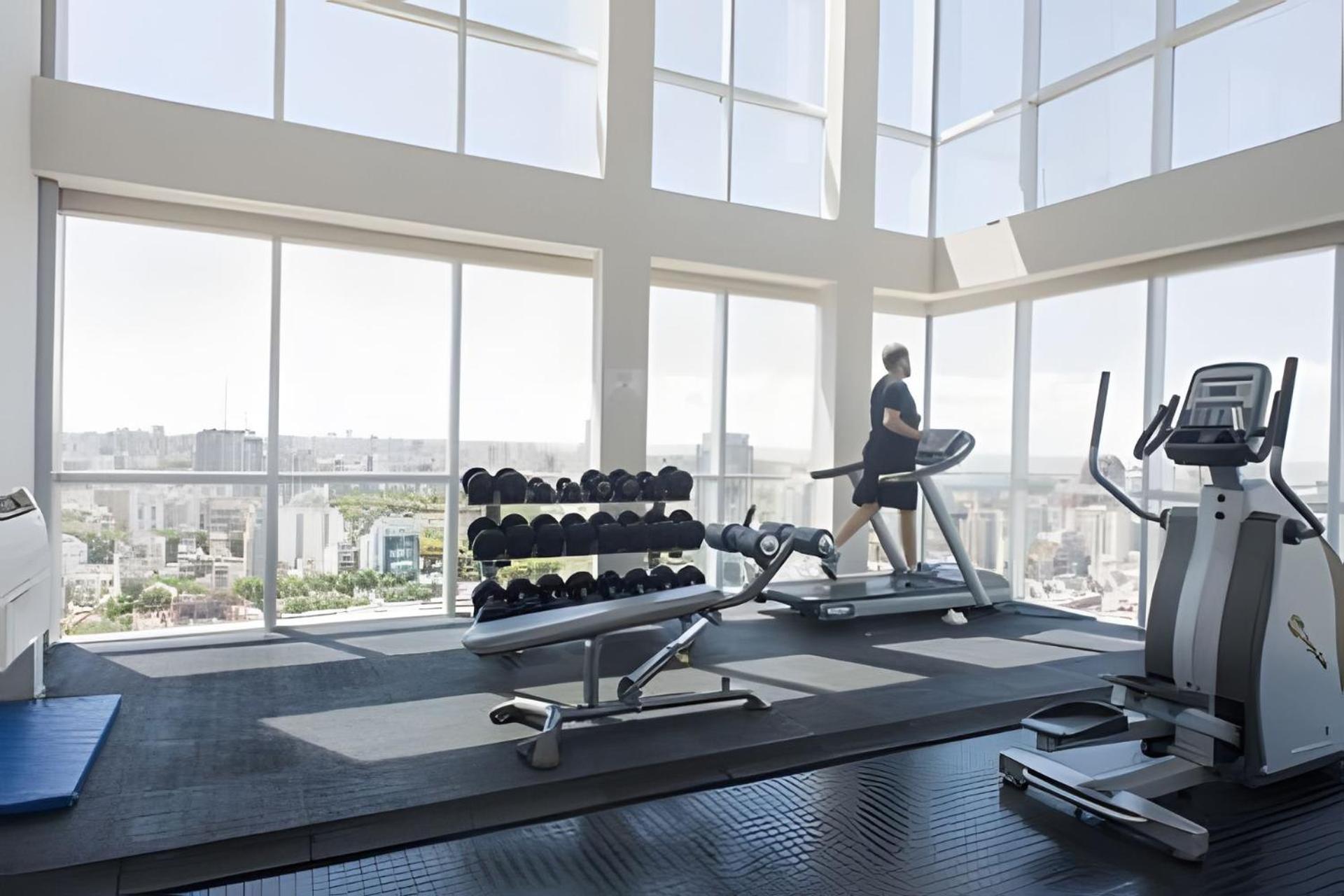High-End Tower Pool, Gym & Sauna in Palermo Soho
