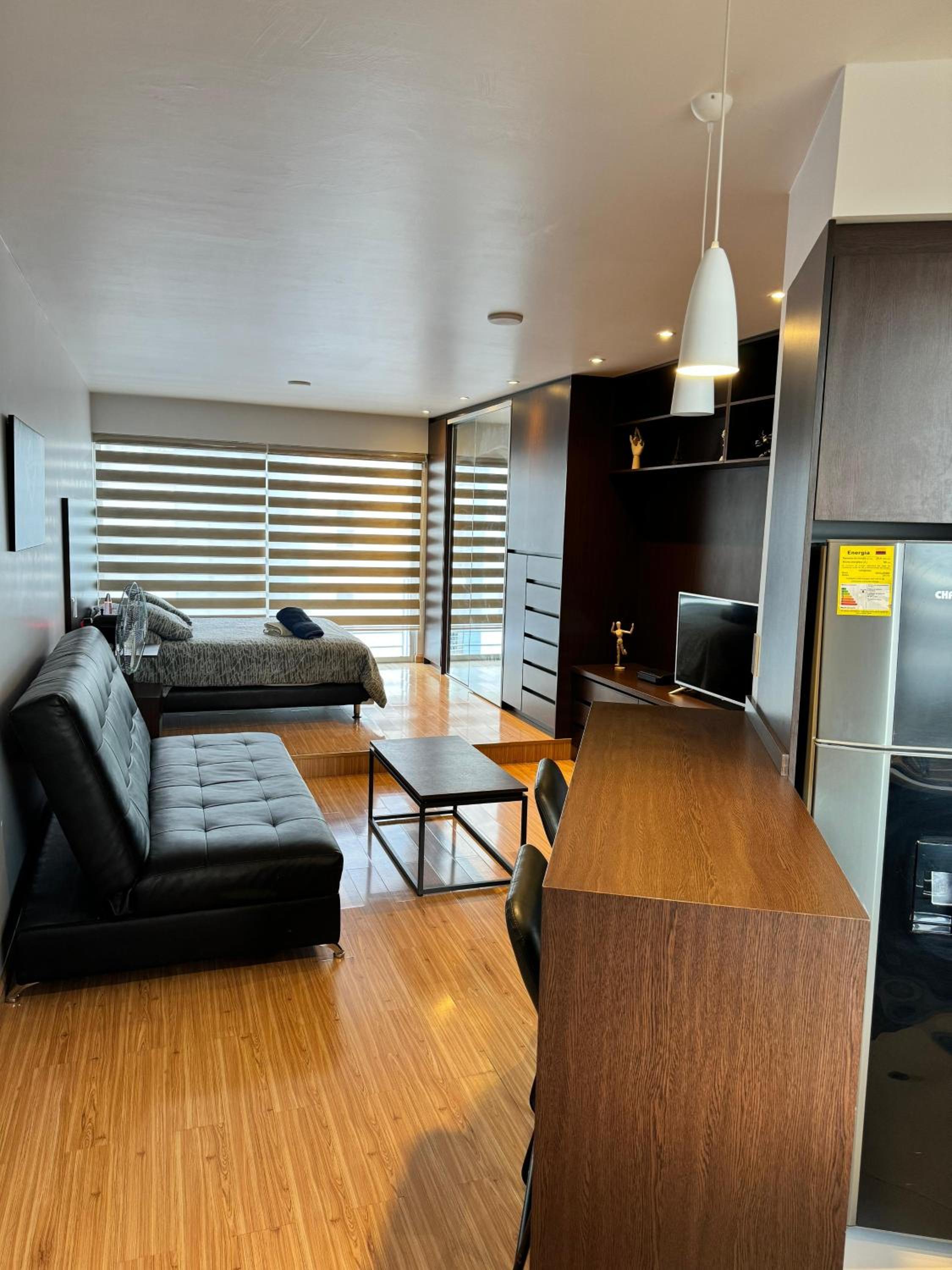 Modern Flat with Swimming Pool, Amazing Location!!