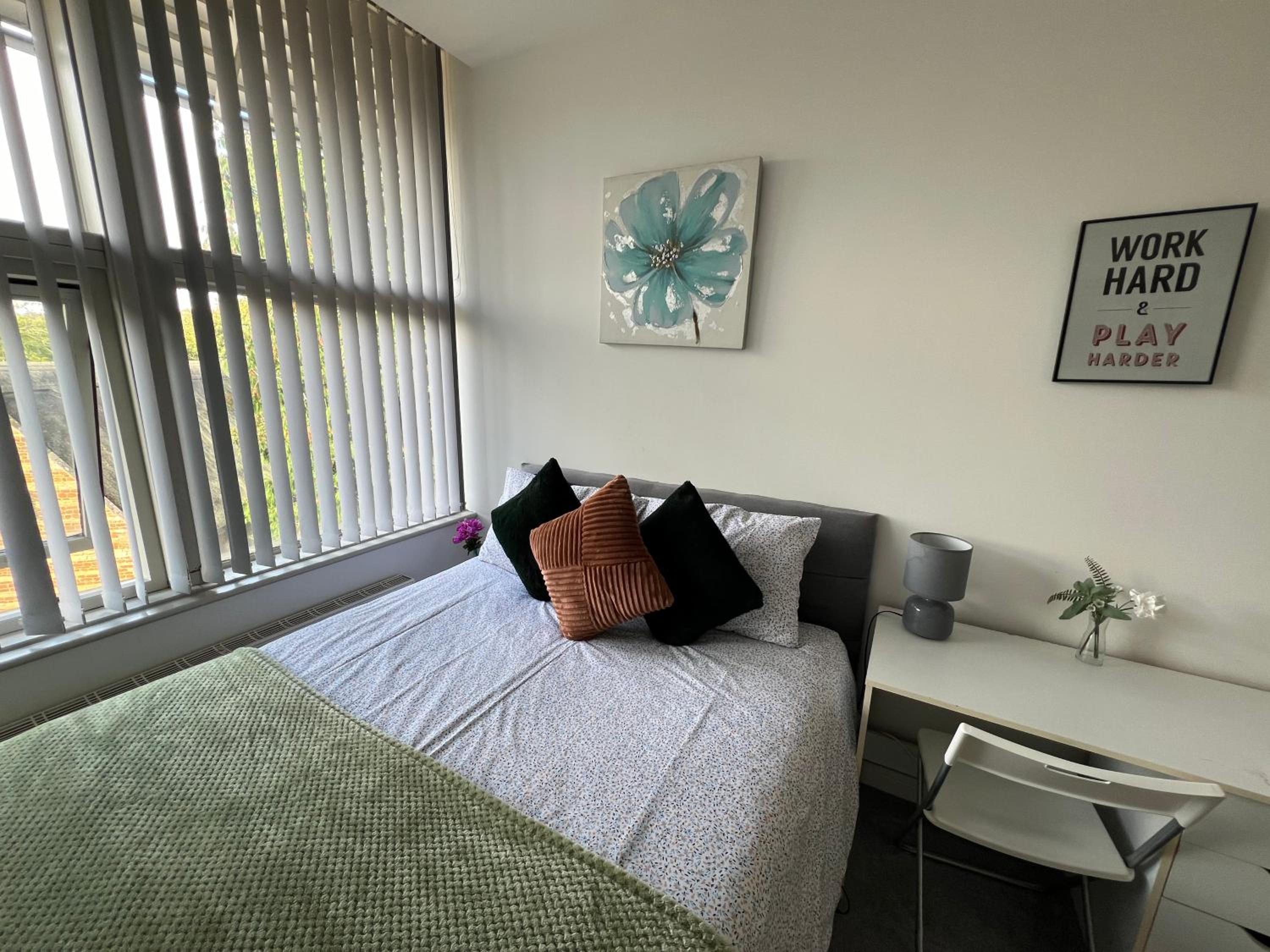 3 Bedroom Flat in Town Centre Wellingborough view 4