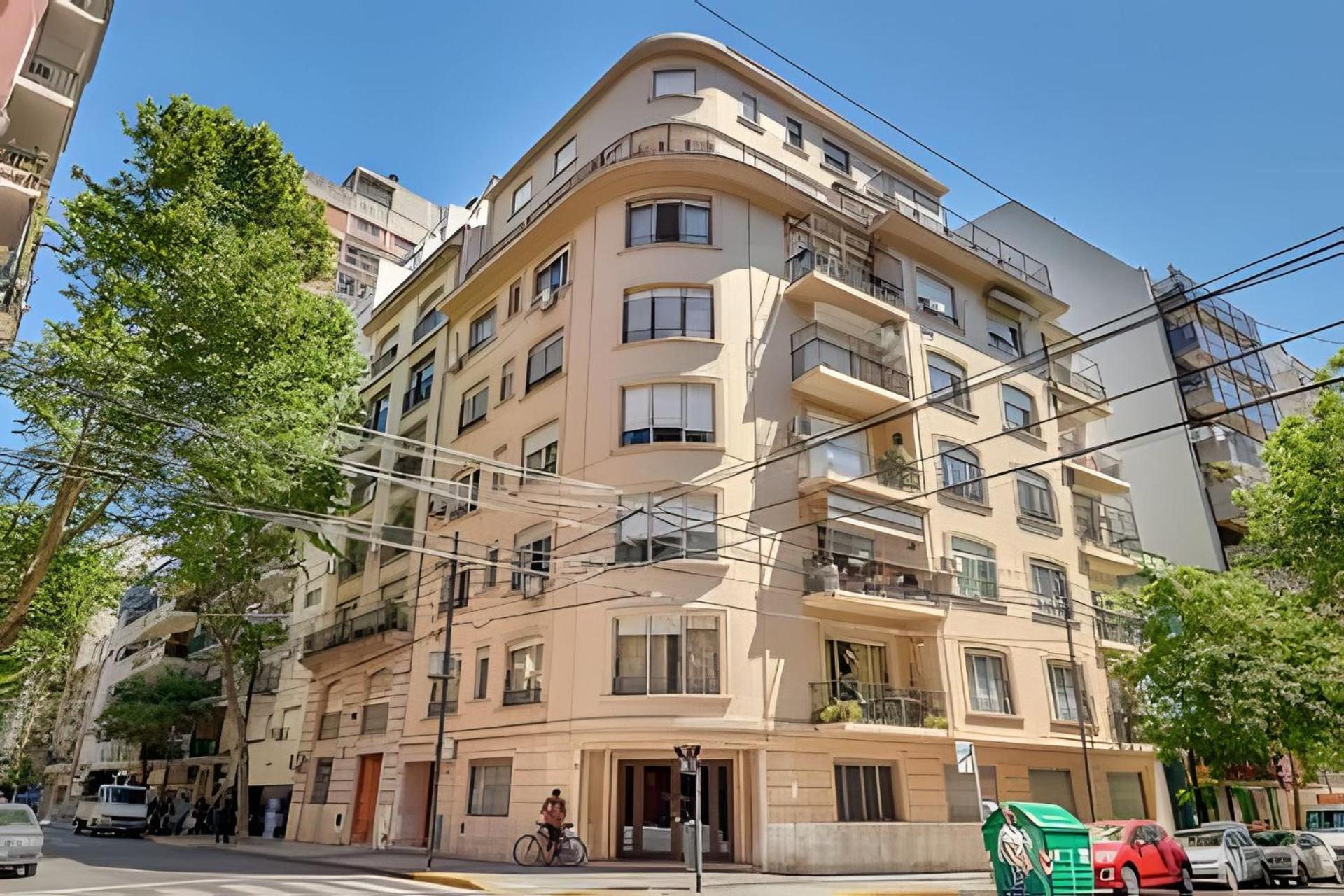 Family 3BR Apartment in Best of Recoleta