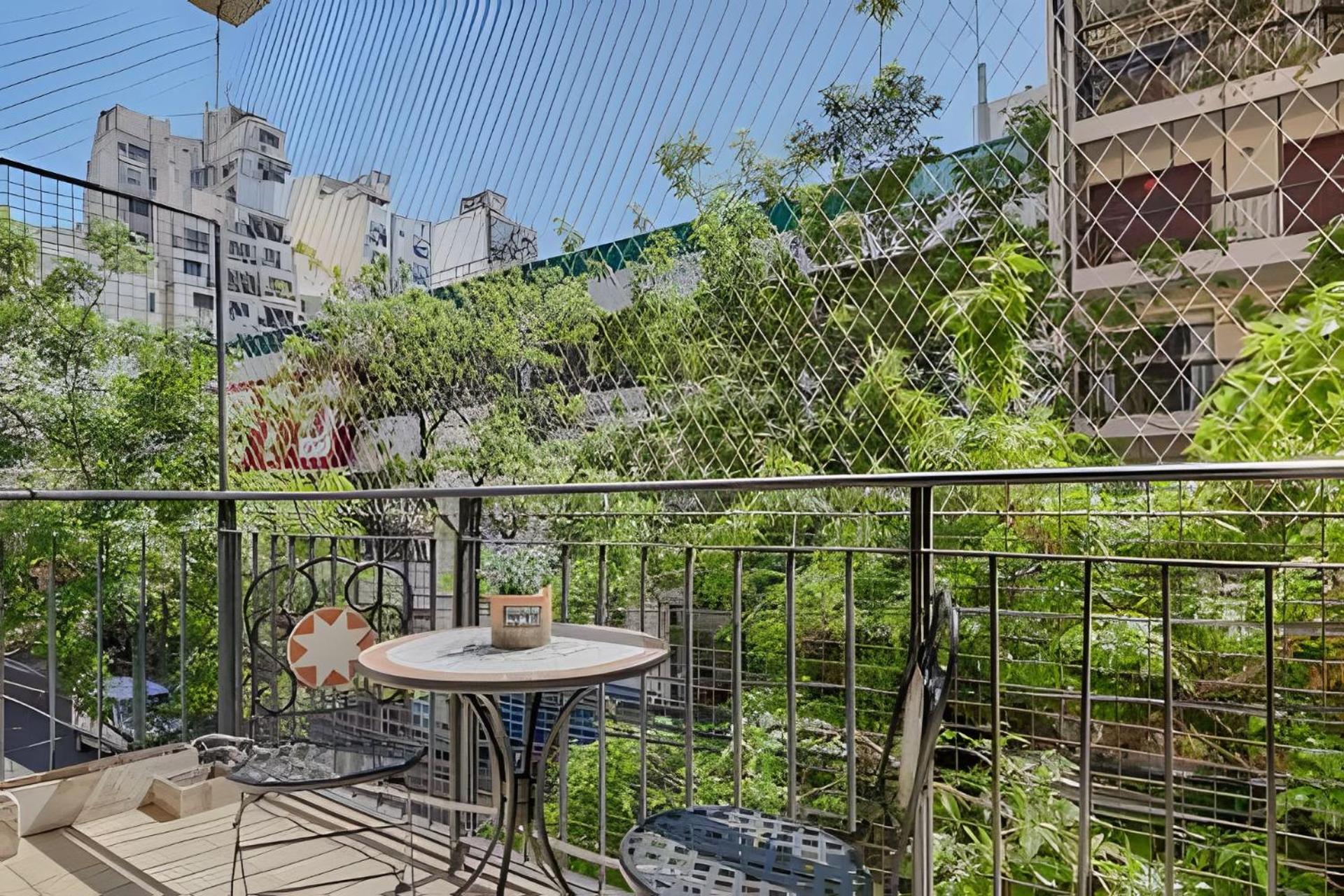 Family 3BR Apartment in Best of Recoleta